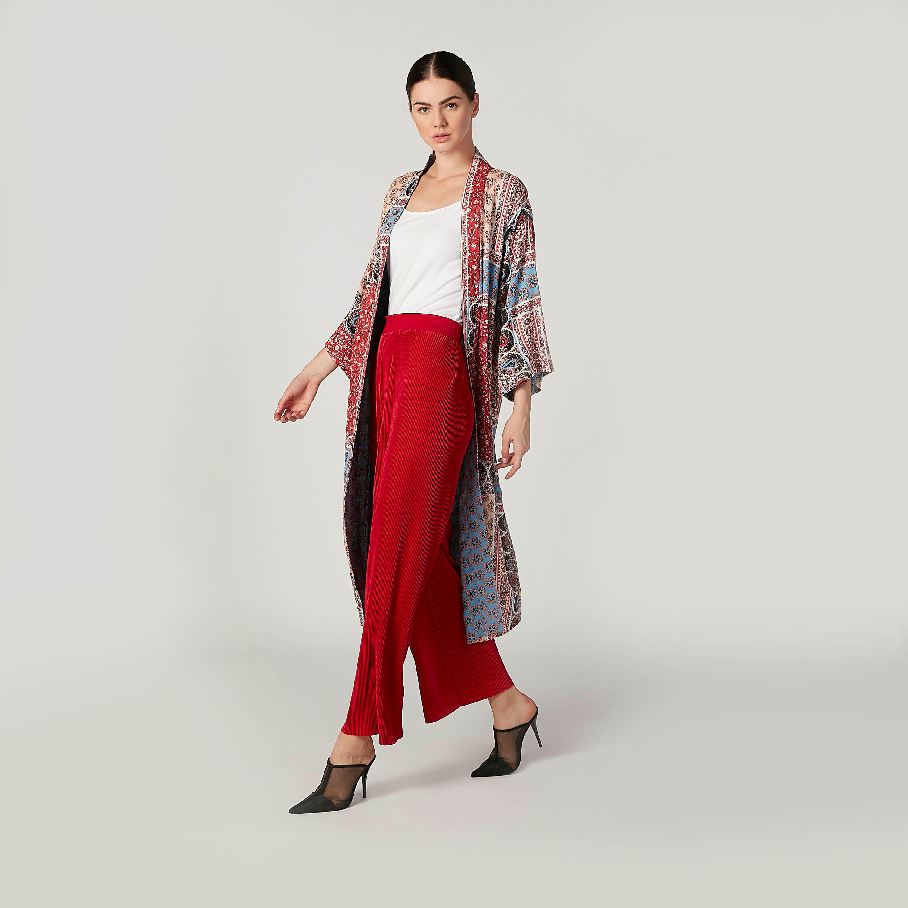 بنطلون بالازو بارز الملمس بخصر مطّاطي مرن-women-clothing-bottoms-trousers-image-2