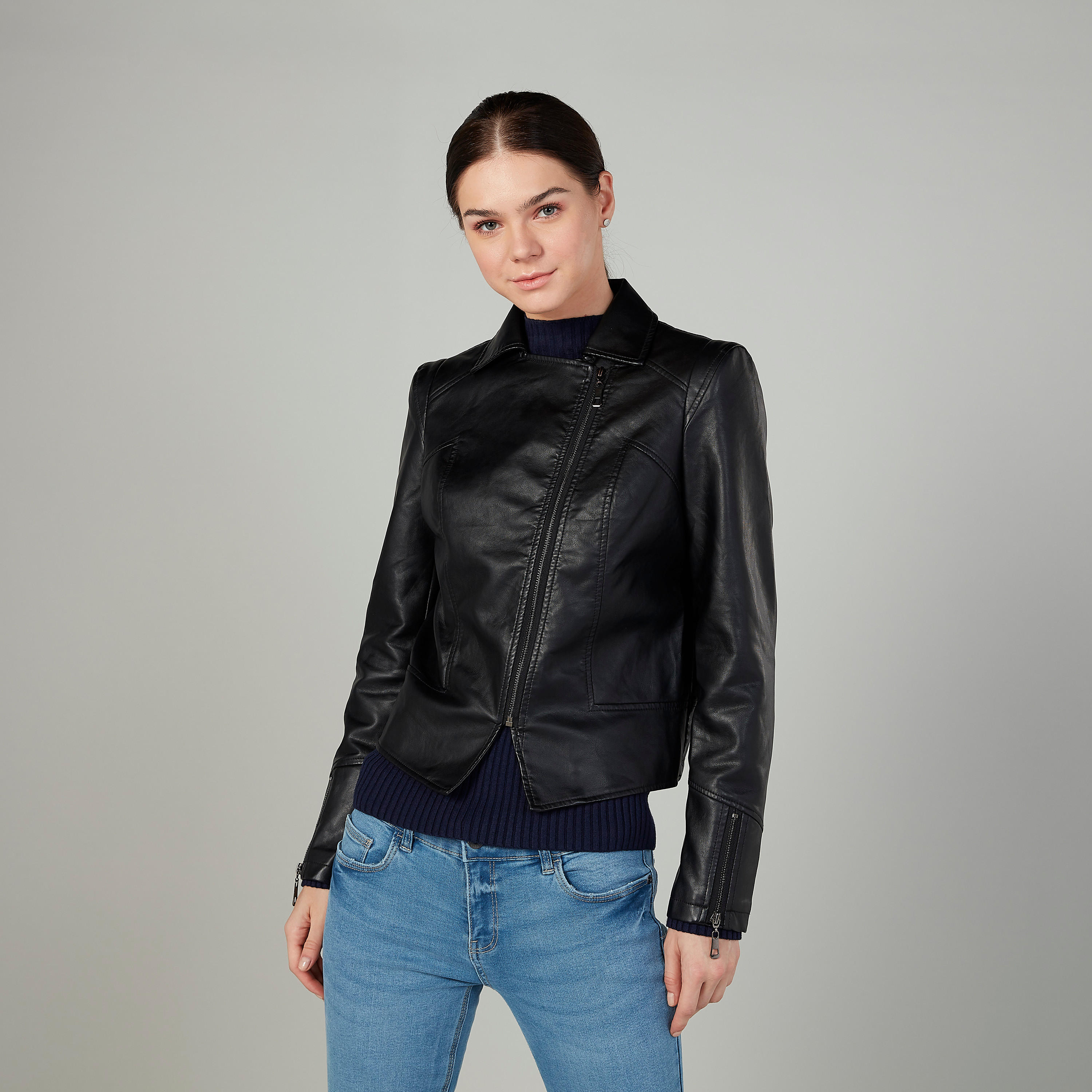 جاكيت بايكر بارزة الملمس بأكمام طويلة وسحّاب إغلاق-women-winterwear-coatsandjackets-jackets-image-4