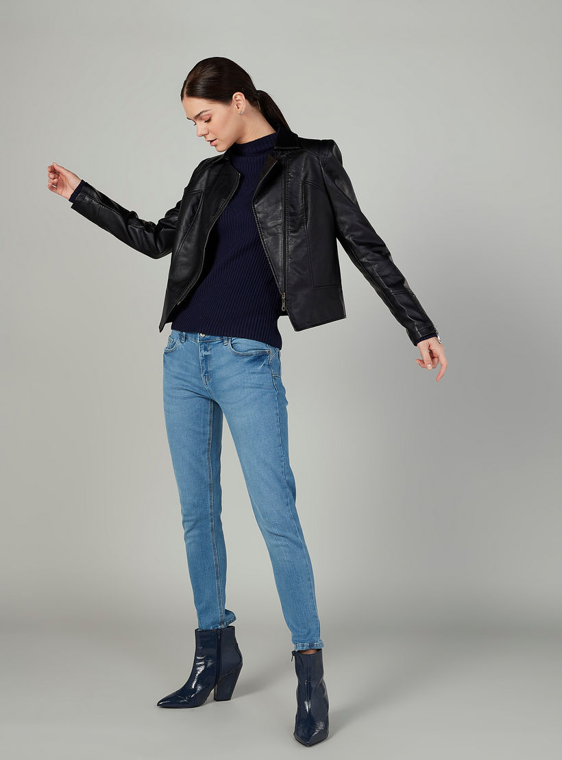 جاكيت بايكر بارزة الملمس بأكمام طويلة وسحّاب إغلاق-women-winterwear-coatsandjackets-jackets-image-3