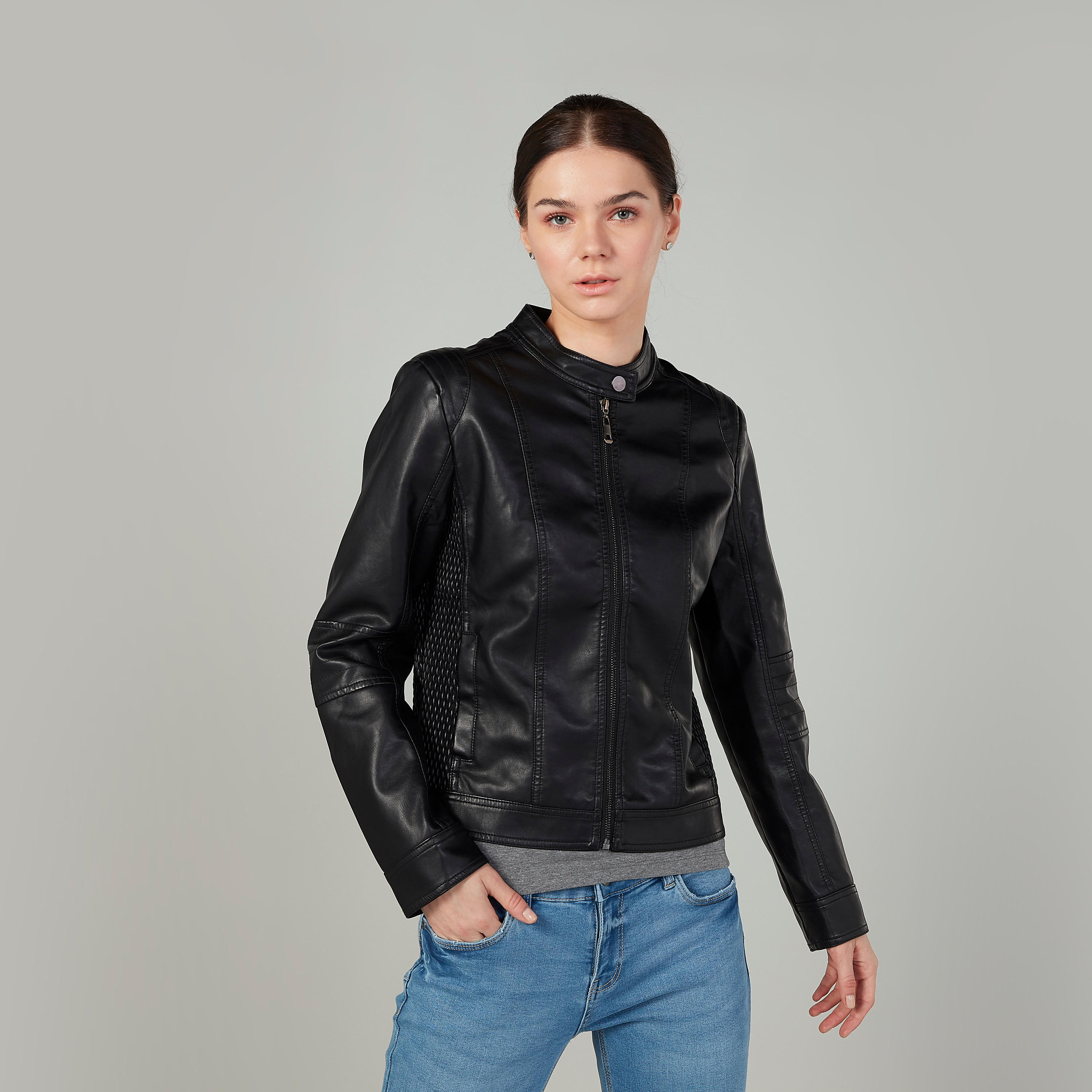 جاكيت بايكر بارز الملمس بأكمام طويلة وتفاصيل جيوب-women-winterwear-coatsandjackets-jackets-image-1