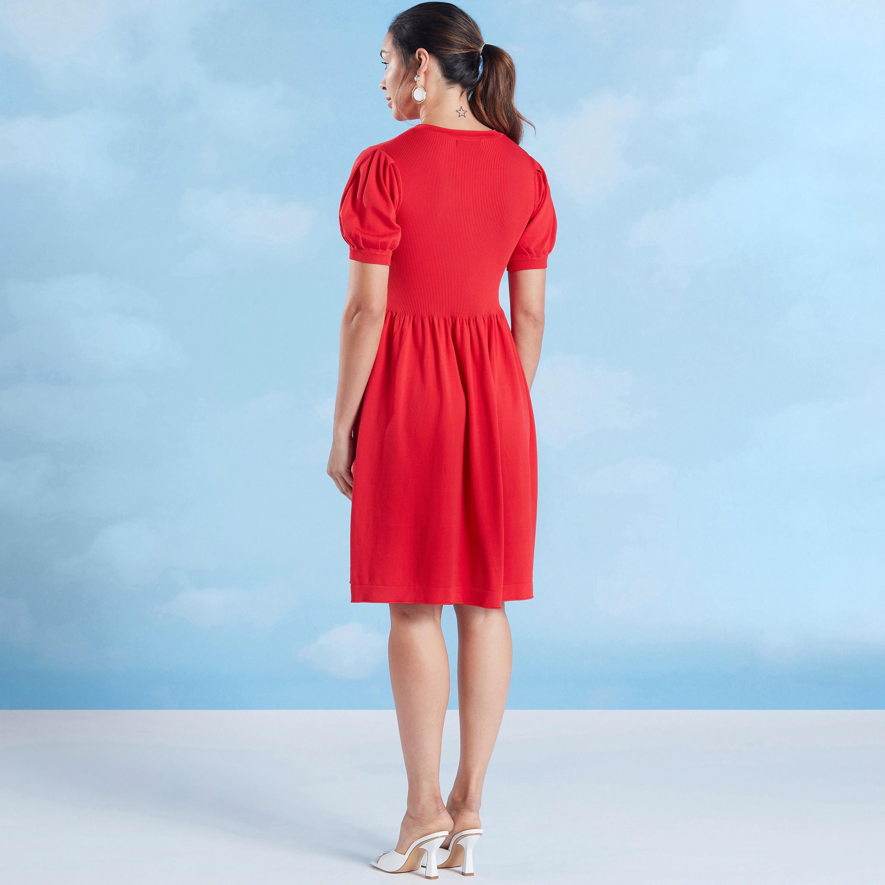 فستان إيه لاين بارز الملمس متوسط الطول بياقة V وأكمام قصيرة-women-clothing-dresses-image-4