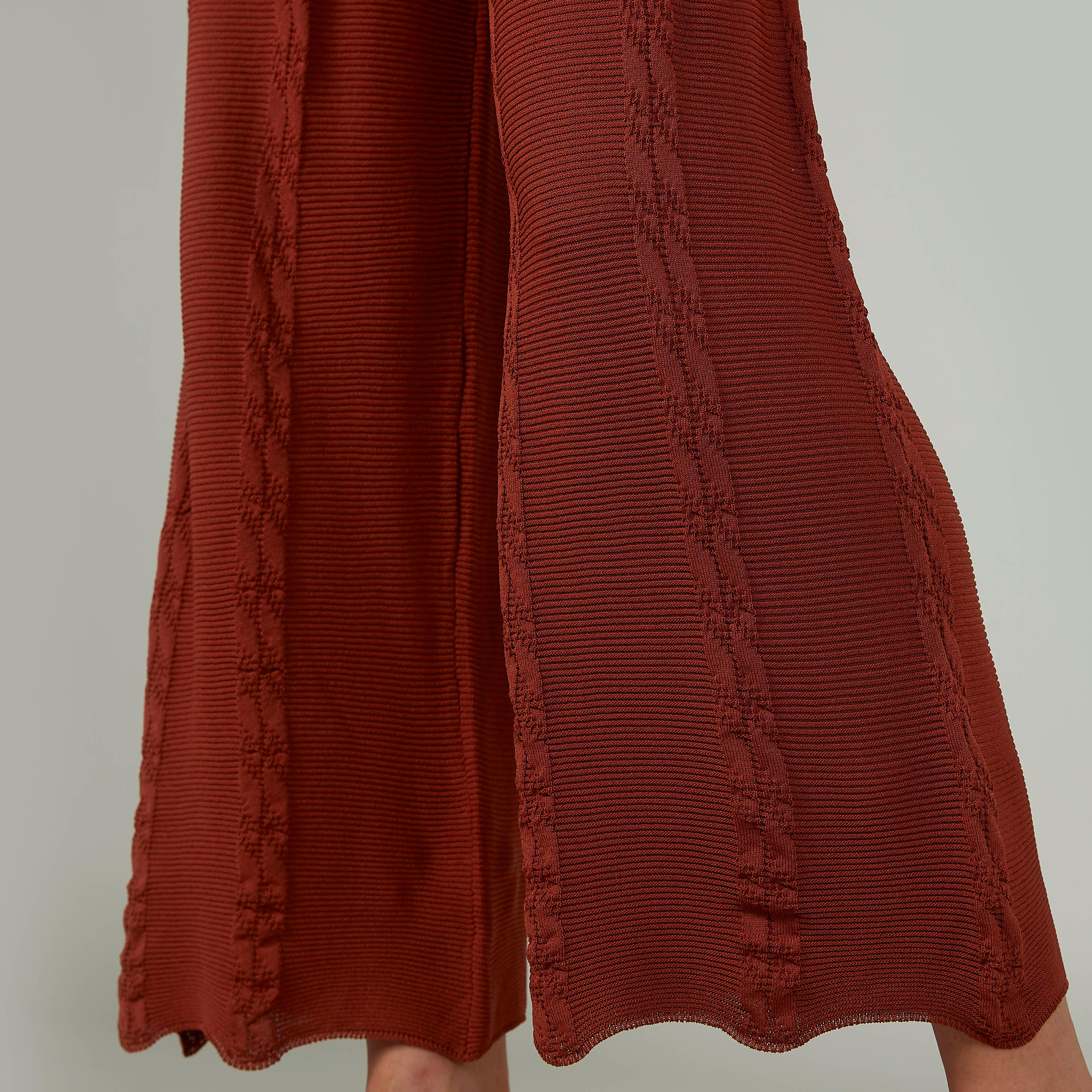 بنطلون قصير سادة بقصّة واسعة وخصر مطّاطي مرن وأربطة-women-clothing-bottoms-trousers-image-3