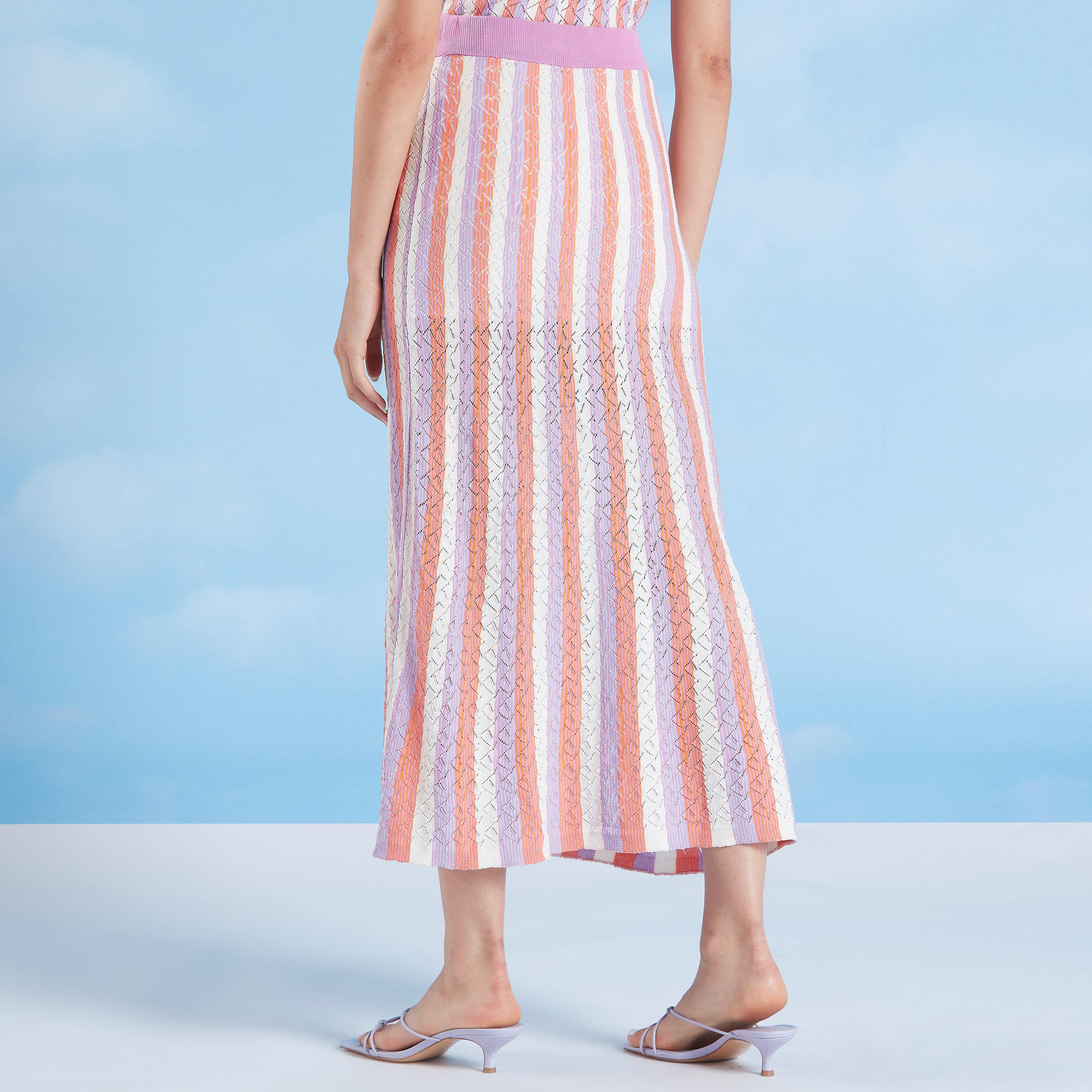 تنورة مقلّمة إيه لاين متوسطة الطول بخصر مطّاطي-women-clothing-bottoms-skirts-image-3