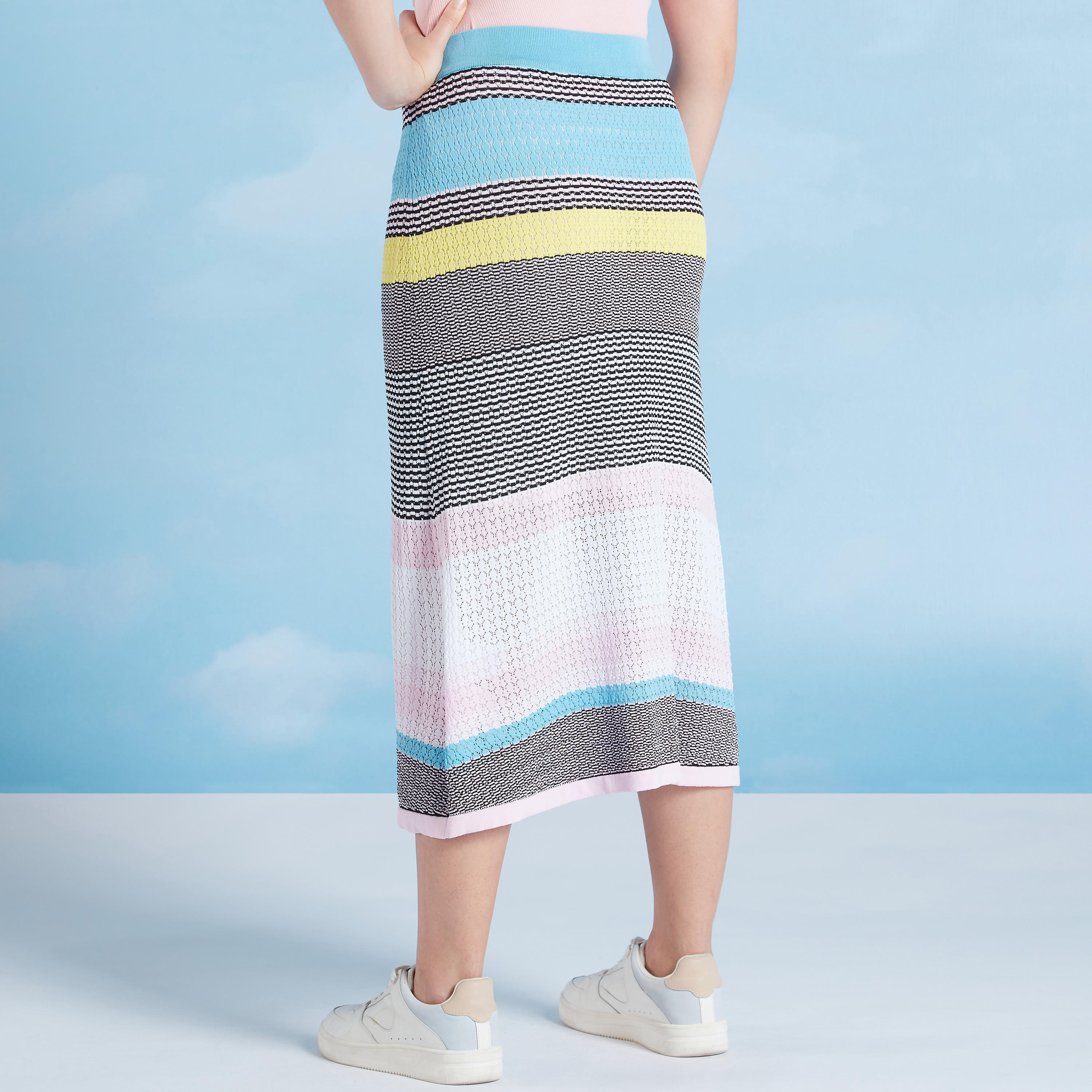 تنورة مقلّمة إيه لاين متوسطة الطول بخصر مطّاطي-women-clothing-bottoms-skirts-image-4