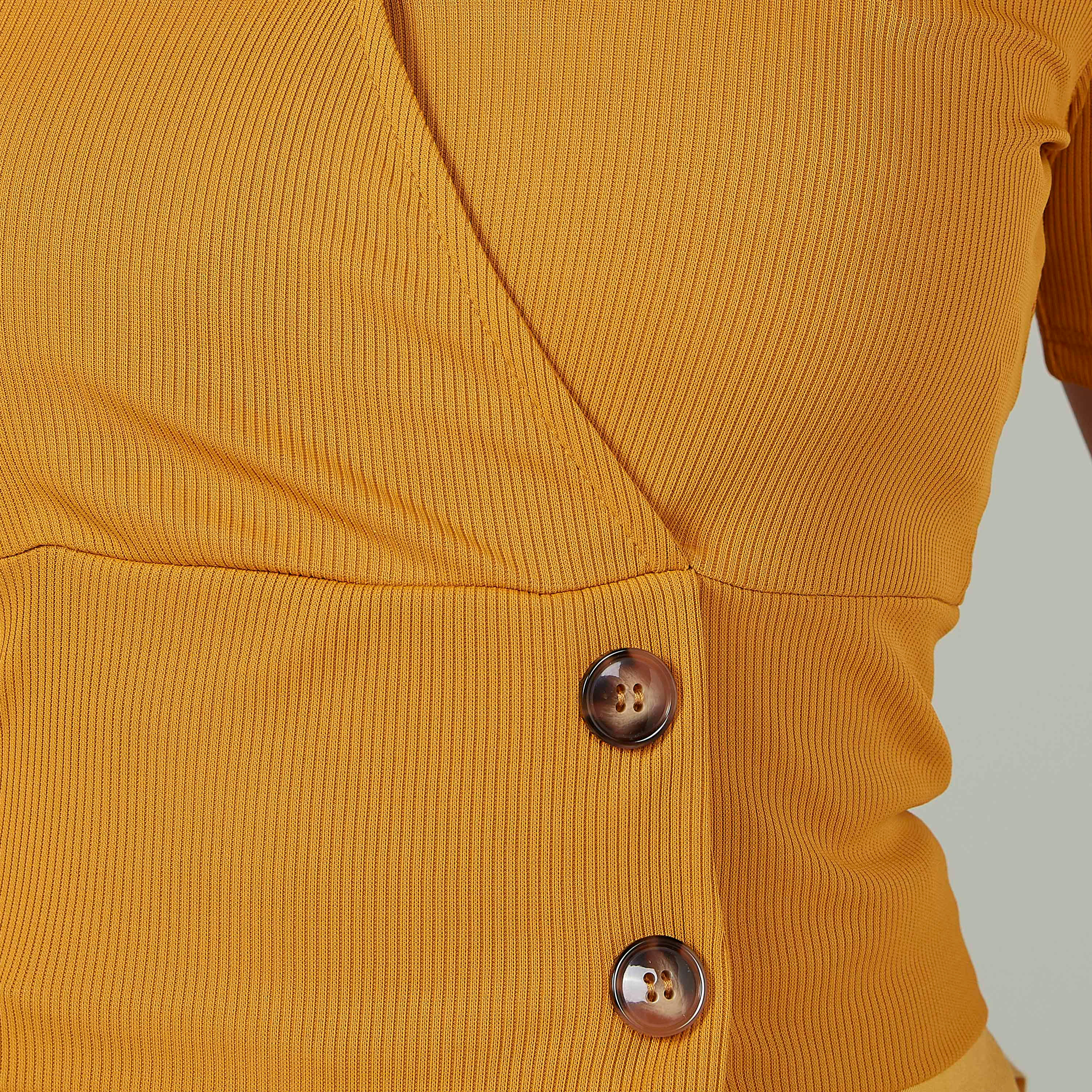 بلوزة بارزة الملمس بياقة V  وأكمام قصيرة-women-clothing-shirtsandblouses-blouses-image-3