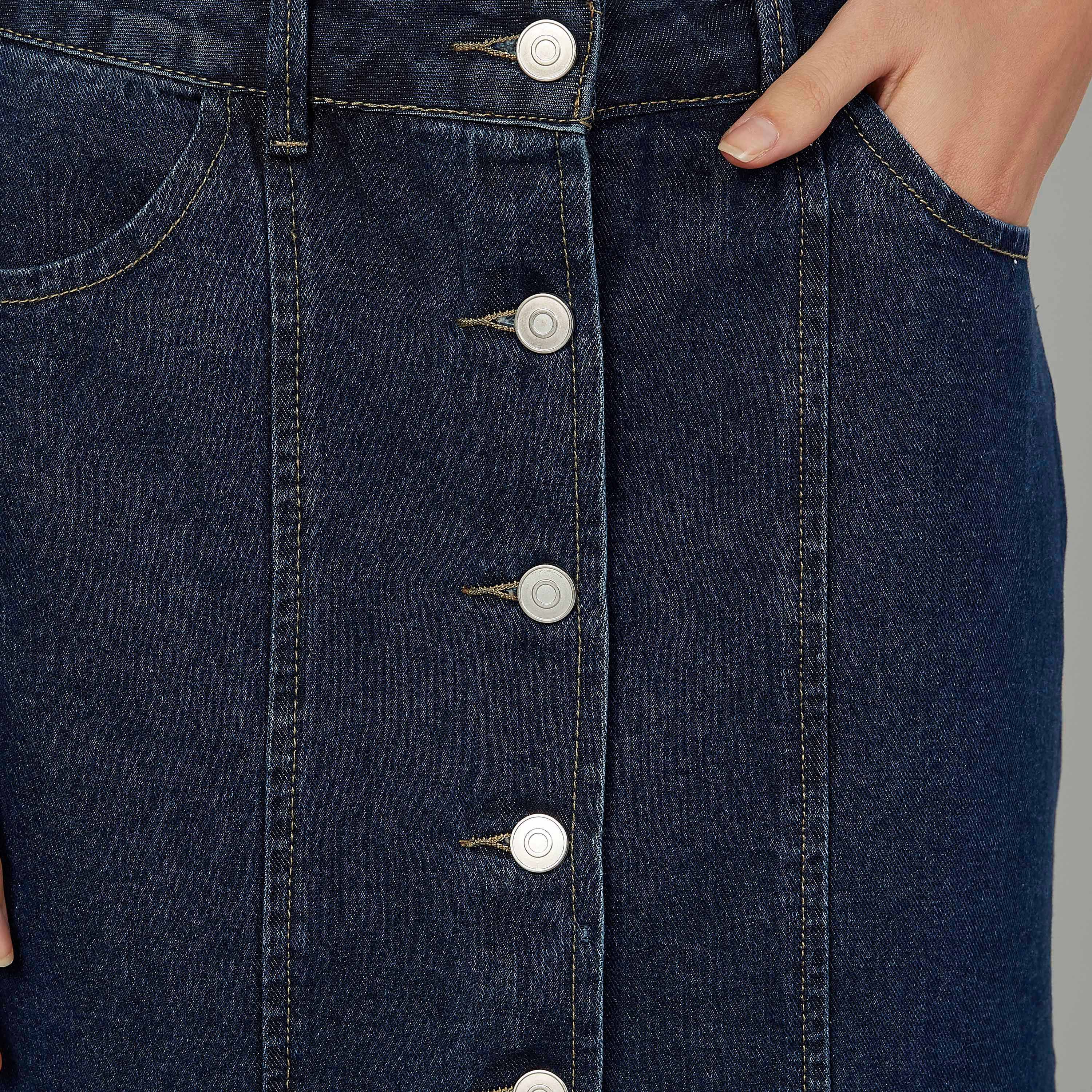 تنورة دينم سادة بخصر متوسط الارتفاع وجيوب وحلقات للحزام-women-clothing-bottoms-skirts-image-3