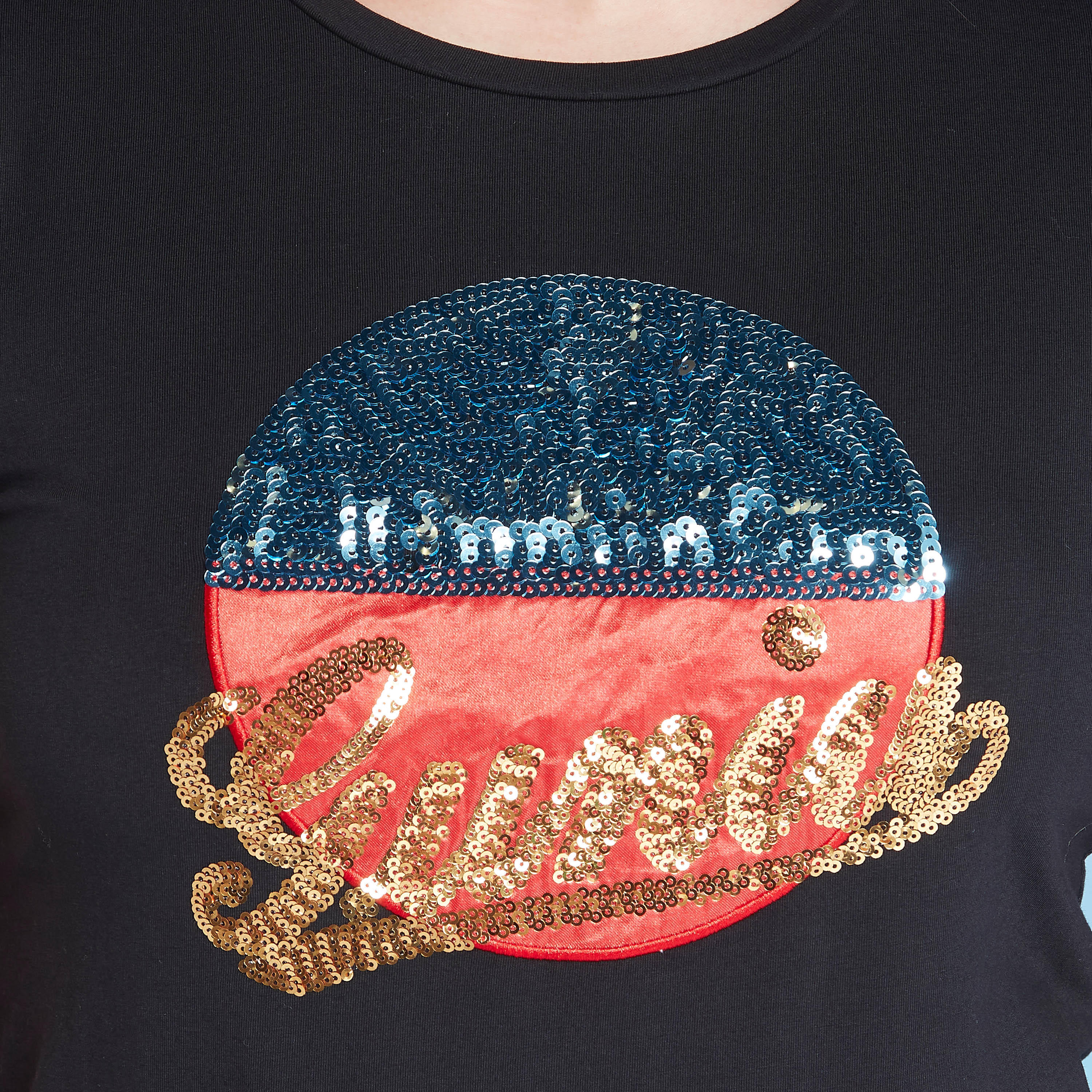 تيشيرت بياقة مستديرة وأكمام كاب وتفاصيل ترتر-women-clothing-tshirts-image-3