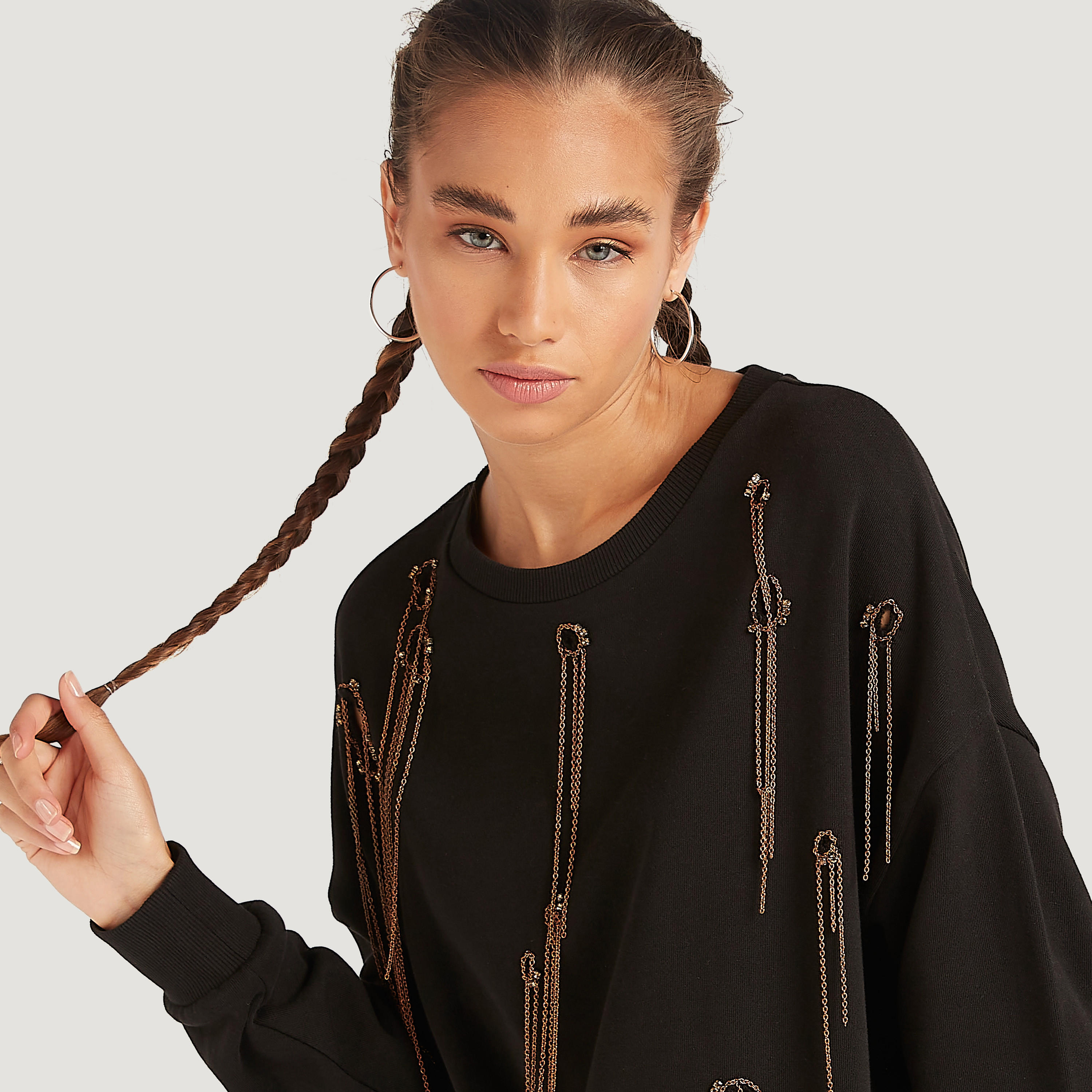 فستان تيشيرت قصير بياقة مستديرة مزيّن بأكمام طويلة من تو إكستريمز-women-clothing-dresses-image-7