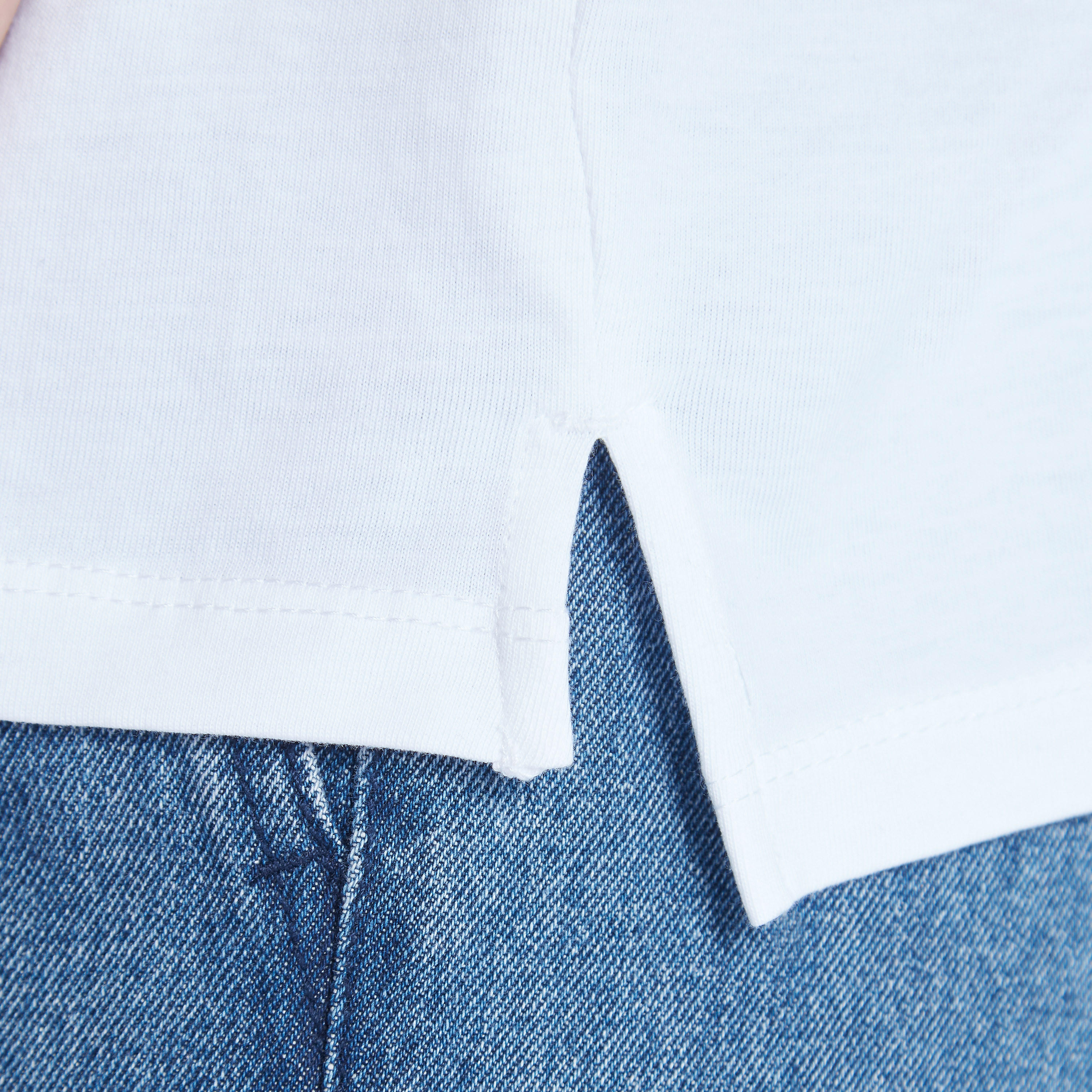 تيشيرت مزيّن بياقة مستديرة وأكمام قصيرة-women-clothing-tshirts-image-4