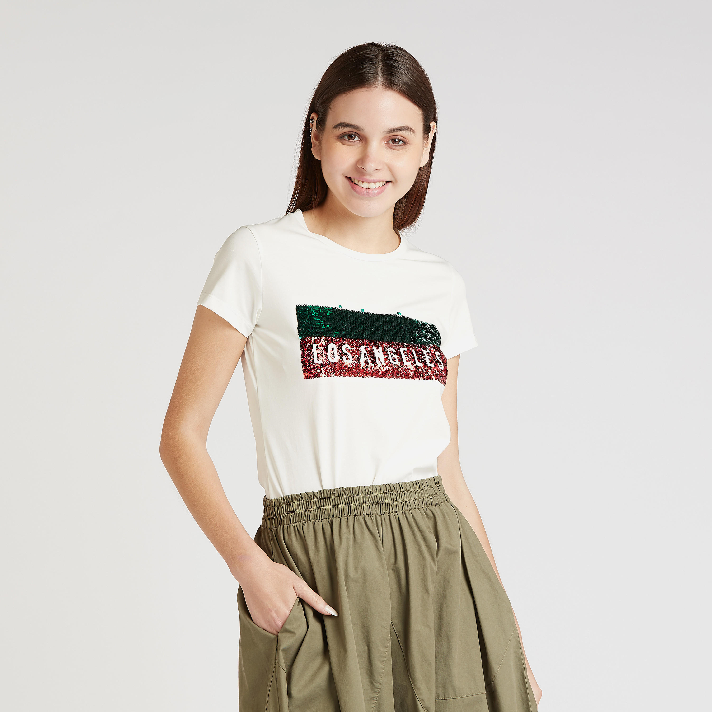 تيشيرت مزين بياقة ضيقة وأكمام قصيرة-women-clothing-tshirts-image-1