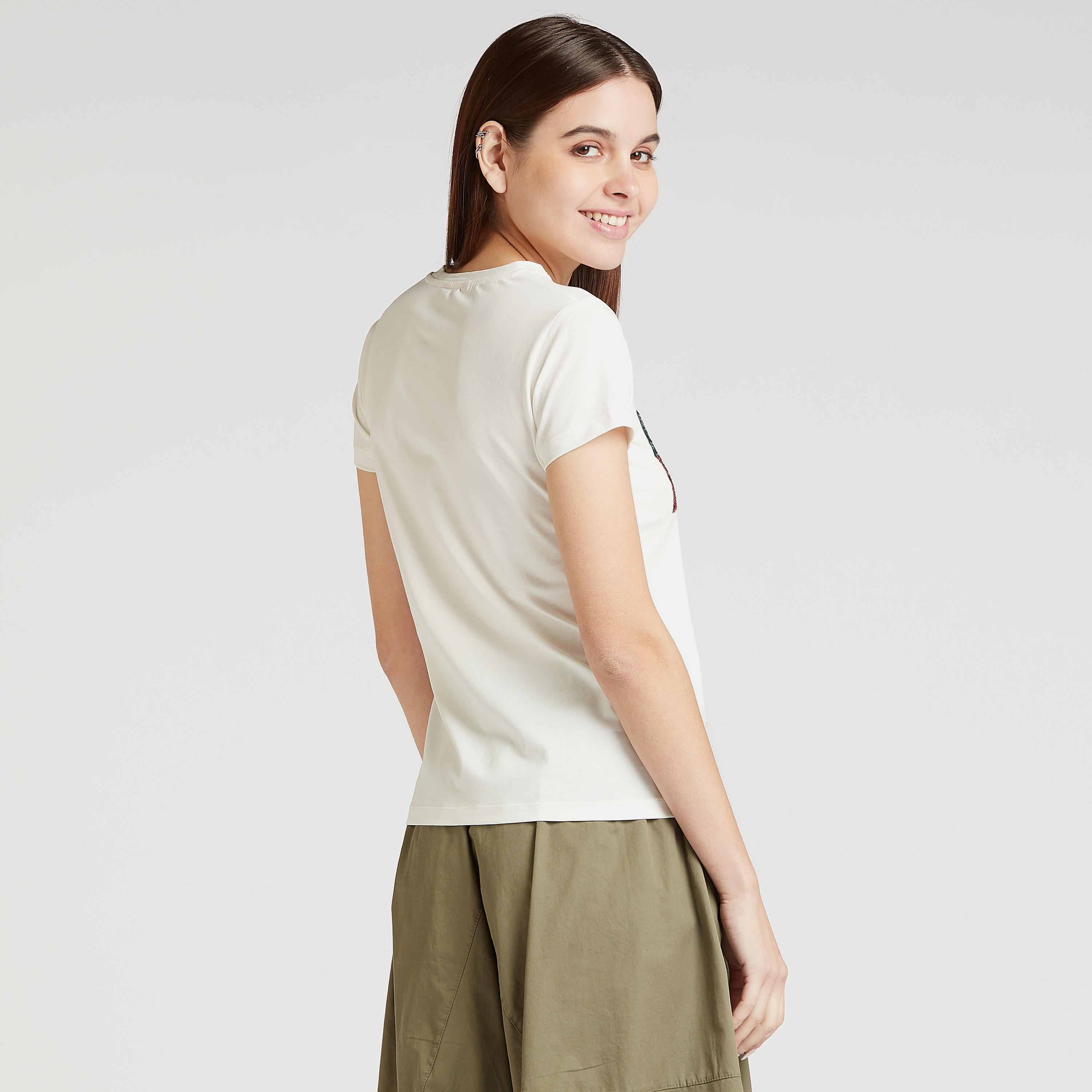تيشيرت مزين بياقة ضيقة وأكمام قصيرة-women-clothing-tshirts-image-4
