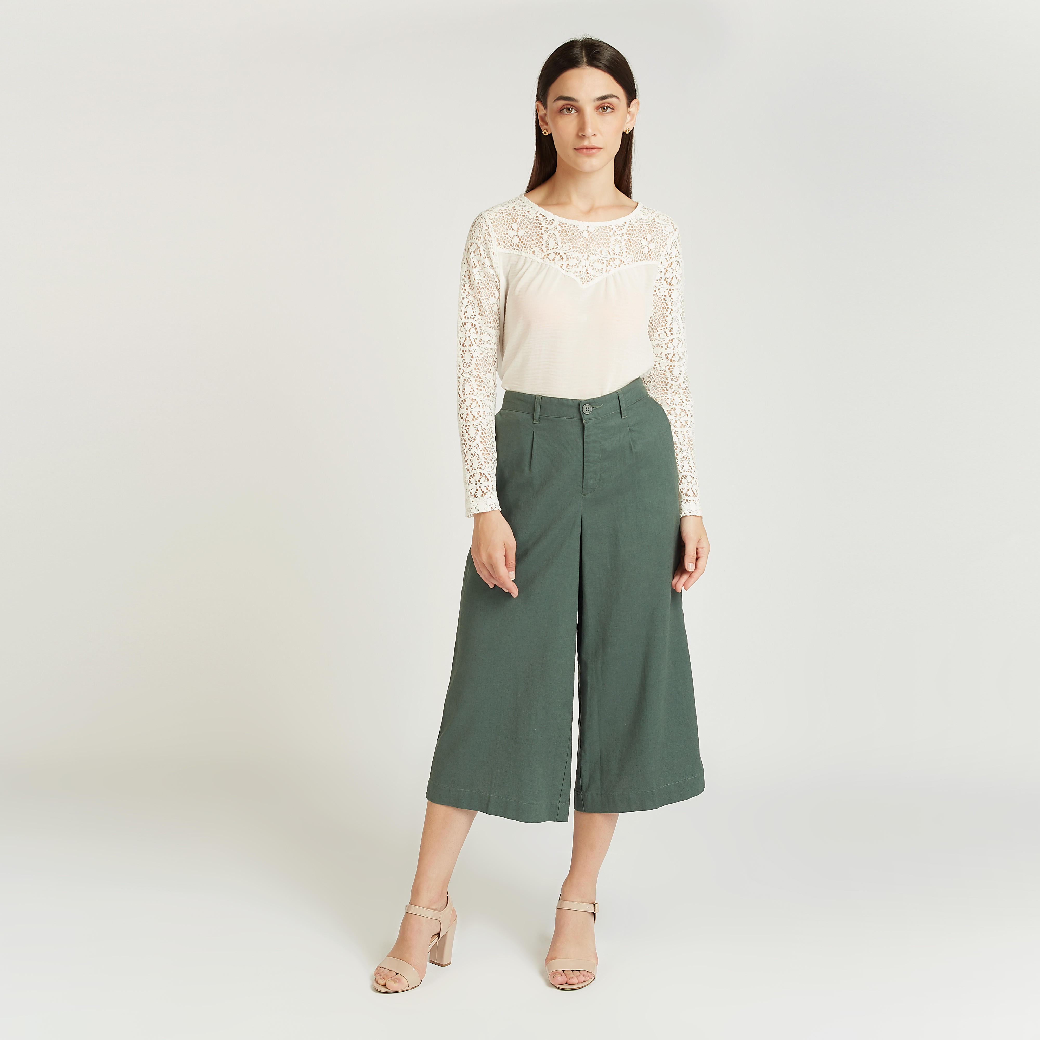 بلوزة دانتيل بياقة مستديرة وأكمام طويلة-women-clothing-shirtsandblouses-blouses-image-2
