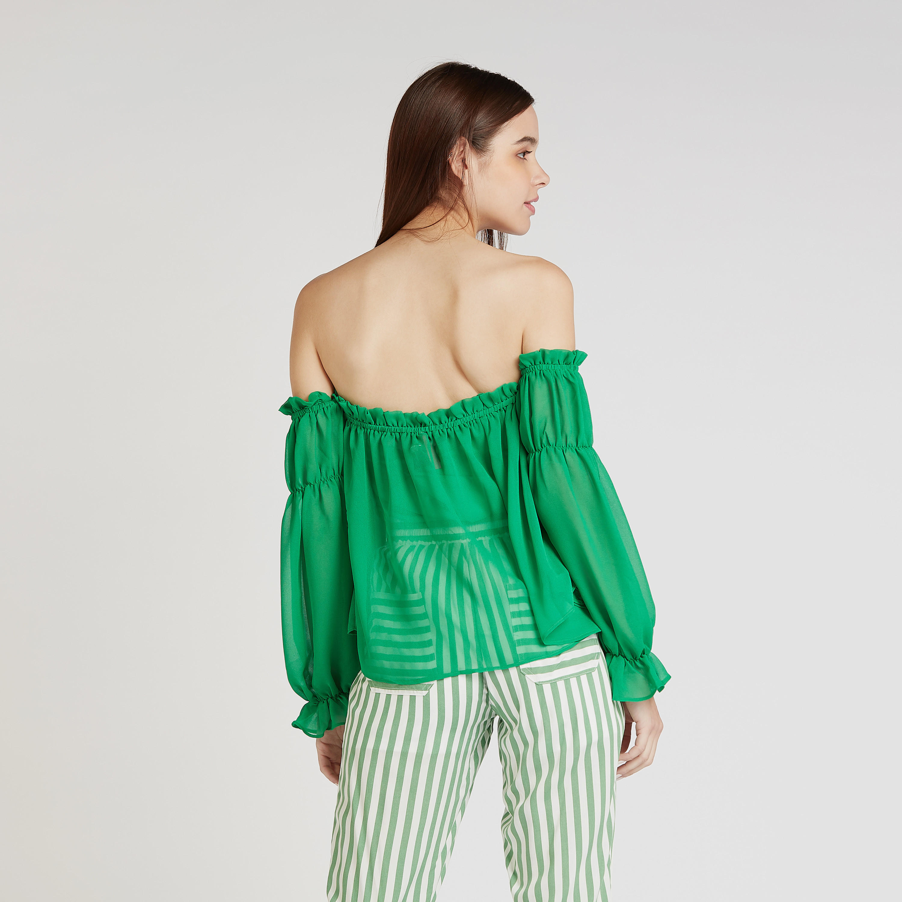 بلوزة سادة مكشوفة الأكتاف بتفاصيل كشكشة وأكمام واسعة-women-clothing-shirtsandblouses-blouses-image-4