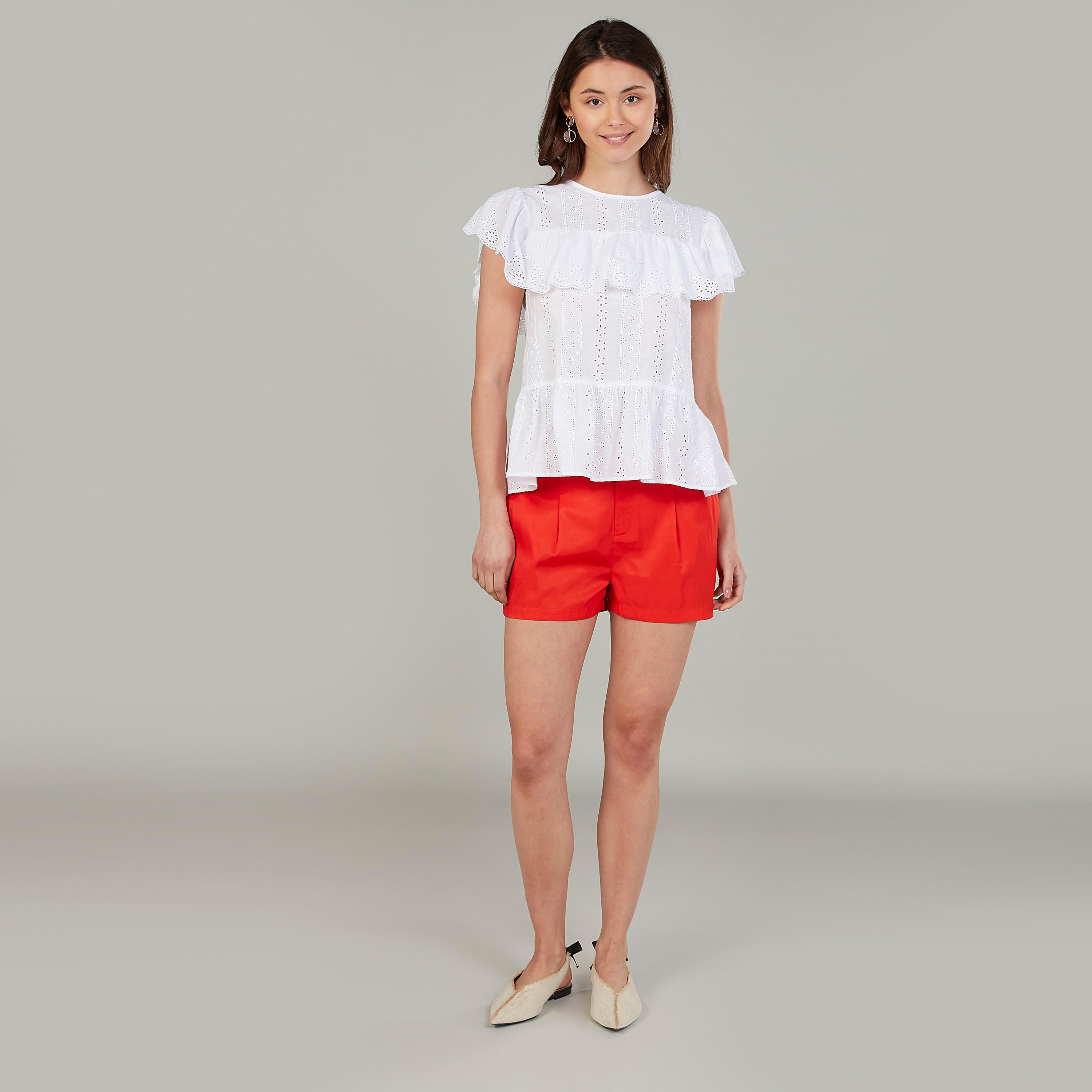 بلوزة شيفلي بتفاصيل بياقة ضيّقة وأكمام قصيرة-women-clothing-shirtsandblouses-blouses-image-2