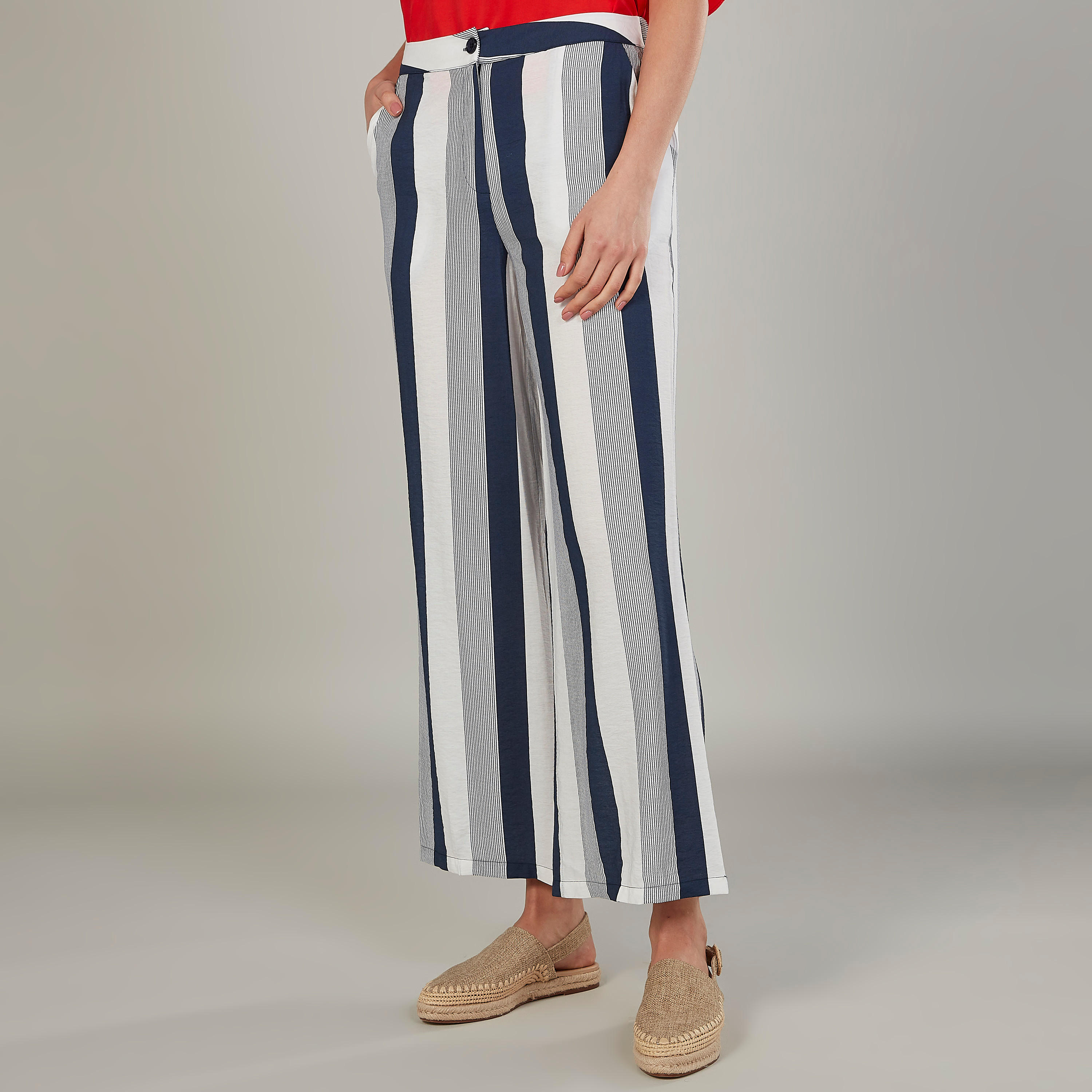 بنطلون بالازو مخطط بخصر مرتفع مطّاطي وجيوب-women-clothing-bottoms-trousers-image-1