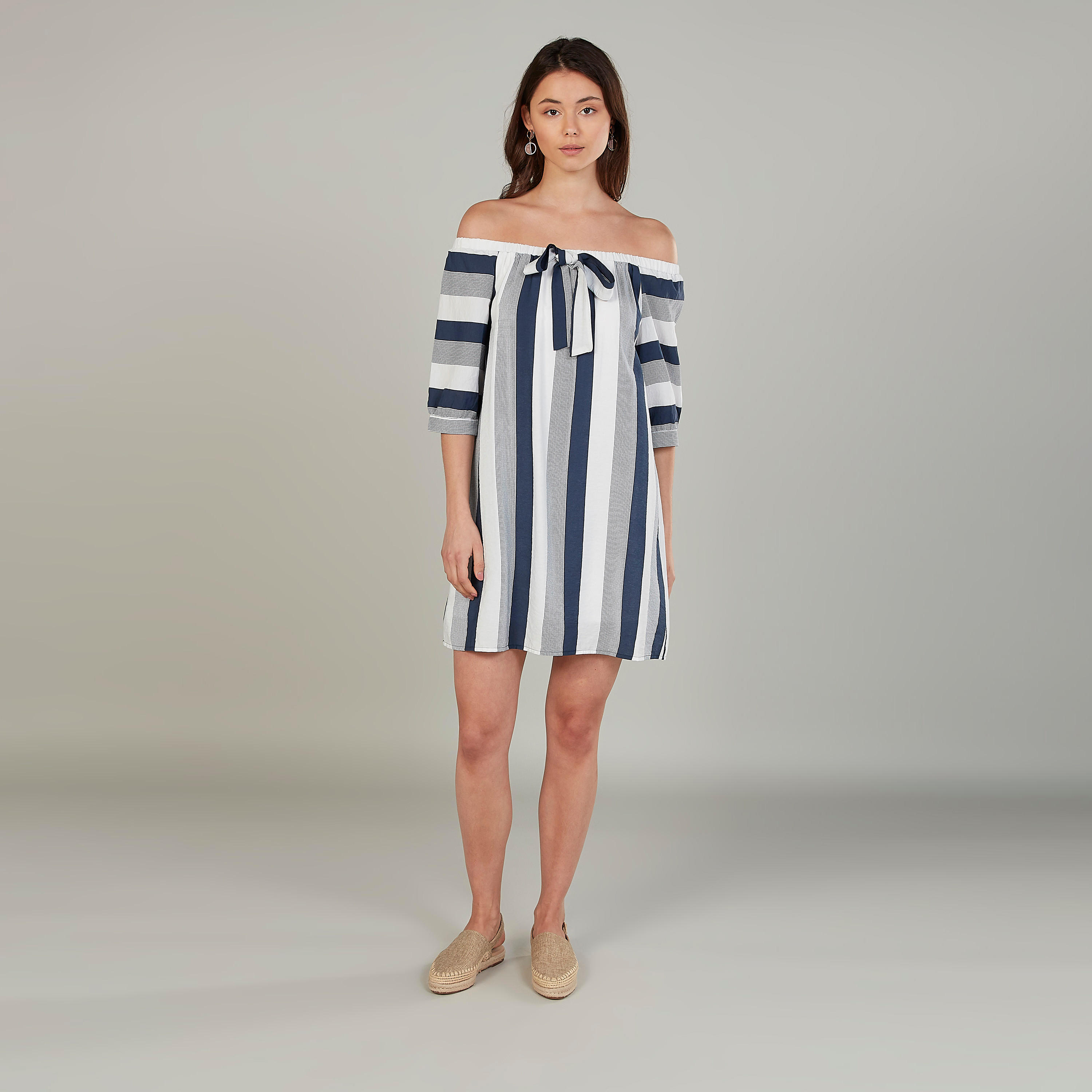 فستان ميدي مخطّط مكشوف الأكتاف بأربطة-women-clothing-dresses-image-2