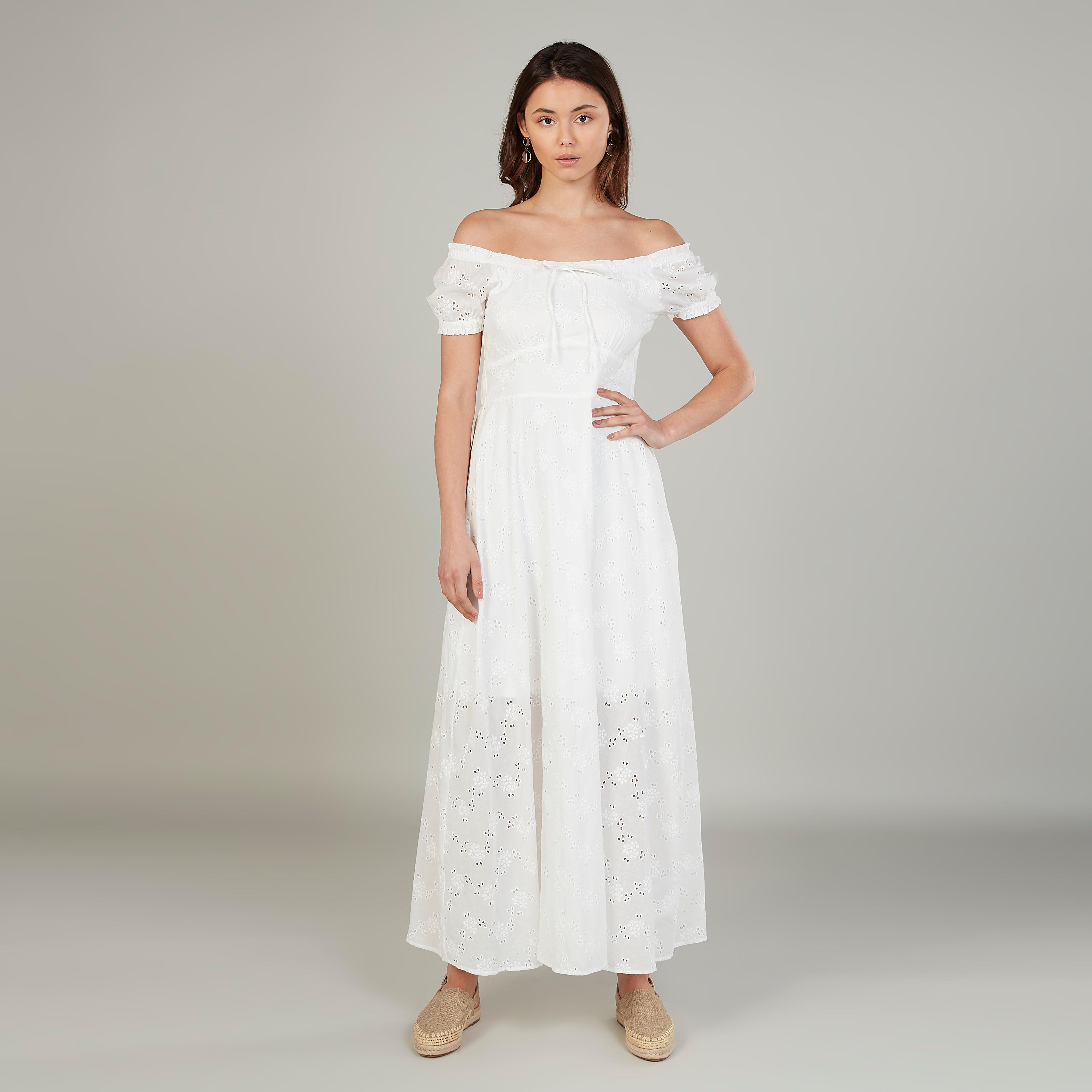 فستان طويل بأكمام قصيرة بتفاصيل دانتيل شيفلي-women-clothing-dresses-image-1