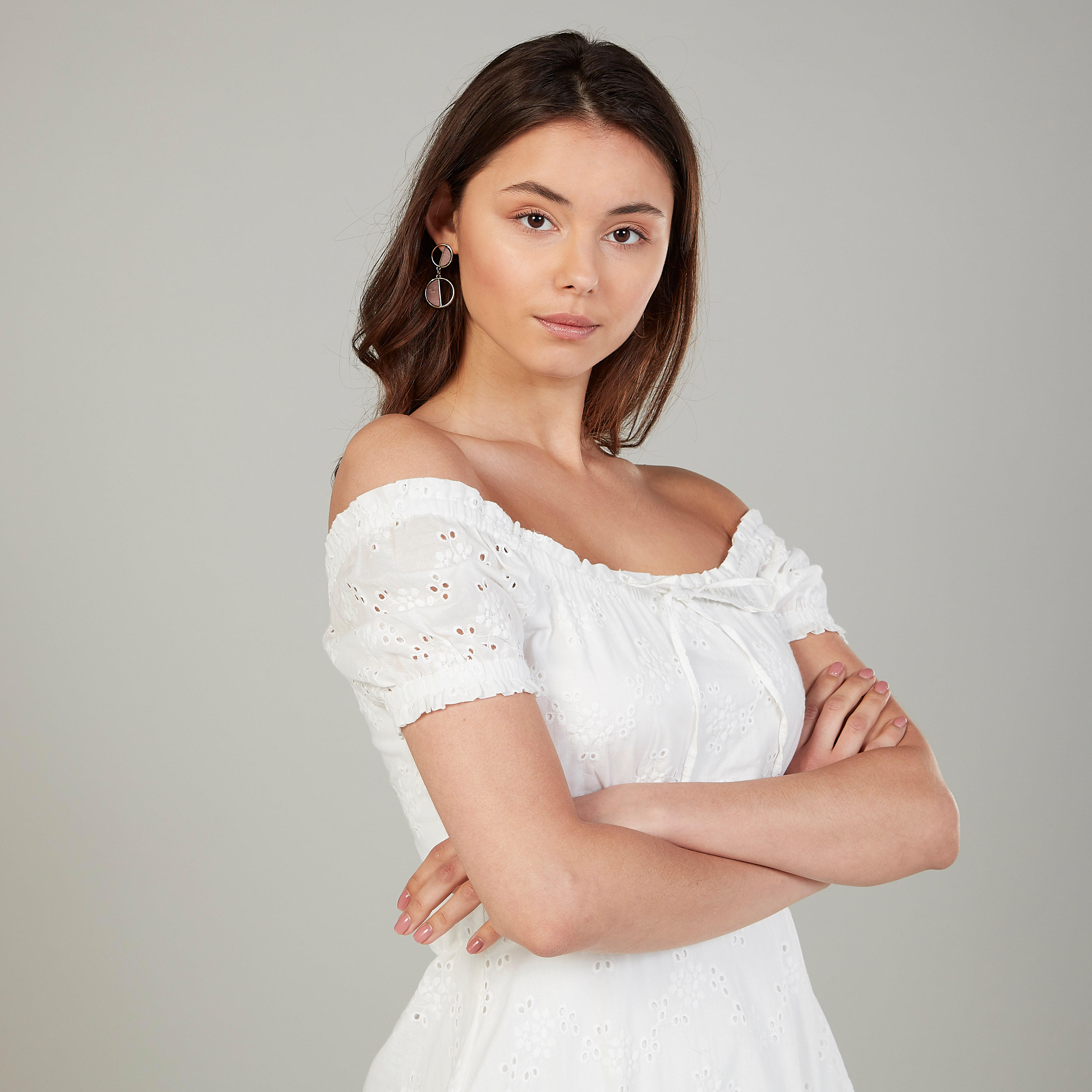 فستان طويل بأكمام قصيرة بتفاصيل دانتيل شيفلي-women-clothing-dresses-image-4