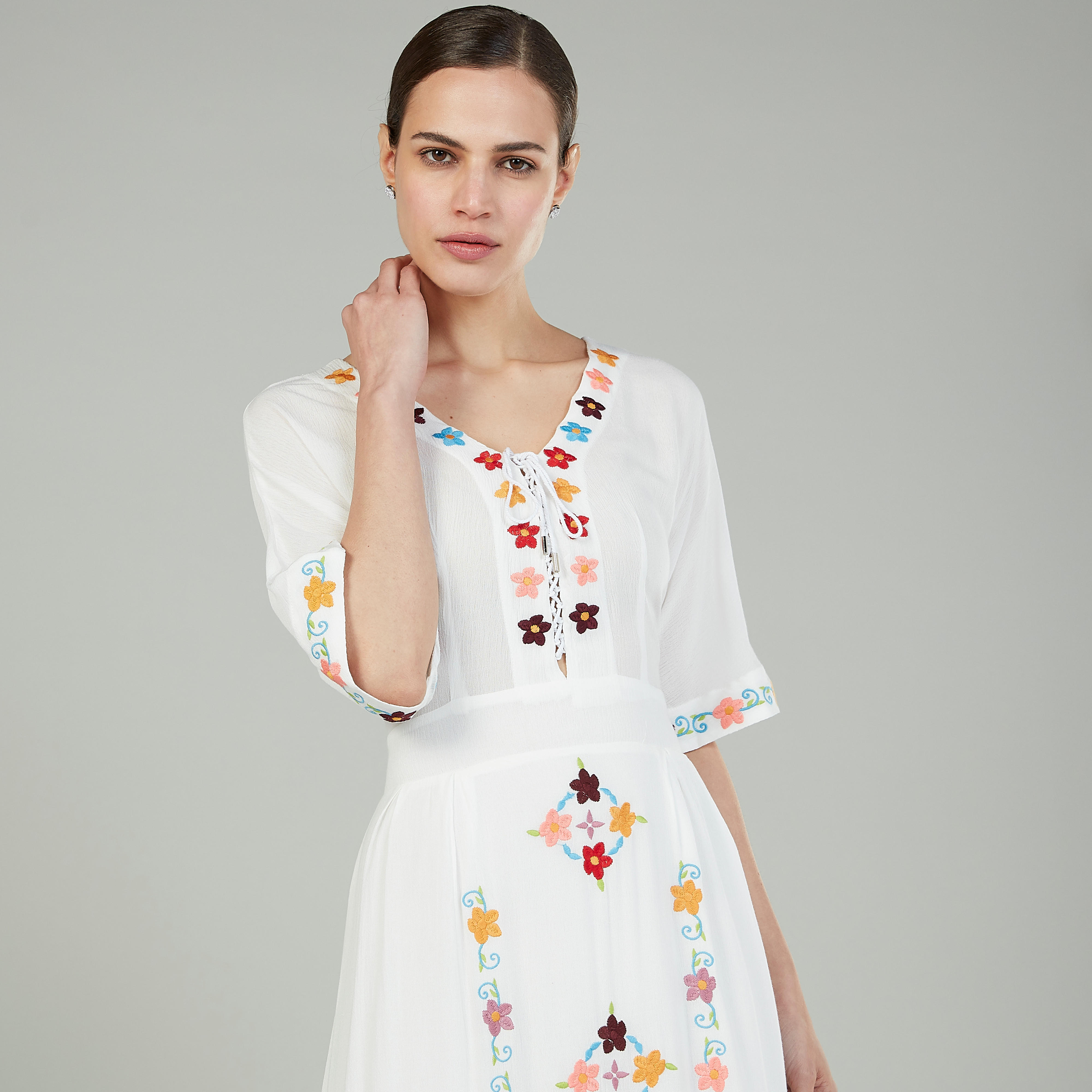 فستان طويل مطرز بأكمام 3/4 وأربطة-women-clothing-dresses-image-3