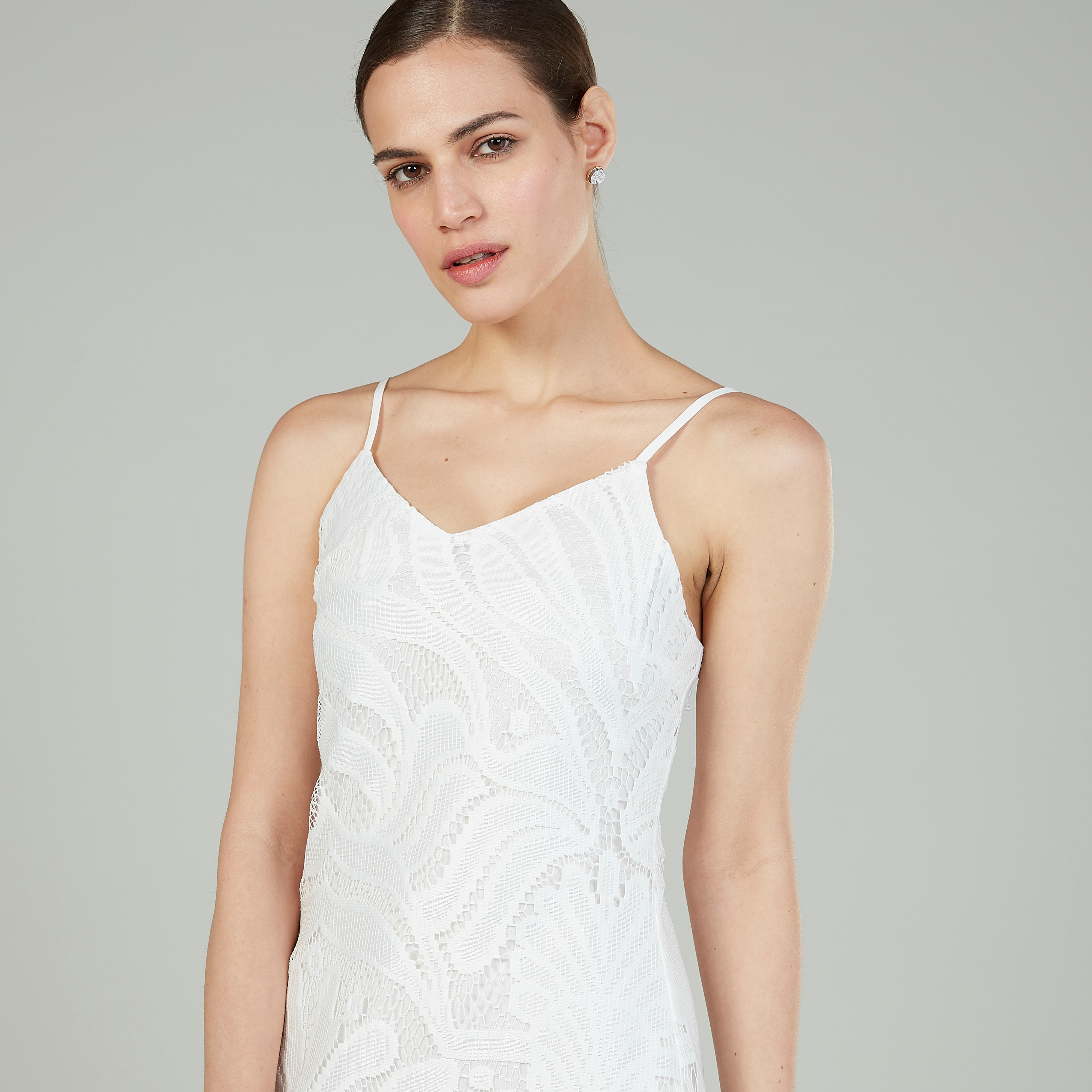 فستان متوسط الطول بحمالات رفيعة وتفاصيل من الدانتيل مزيّن بشراشيب-women-clothing-dresses-image-3