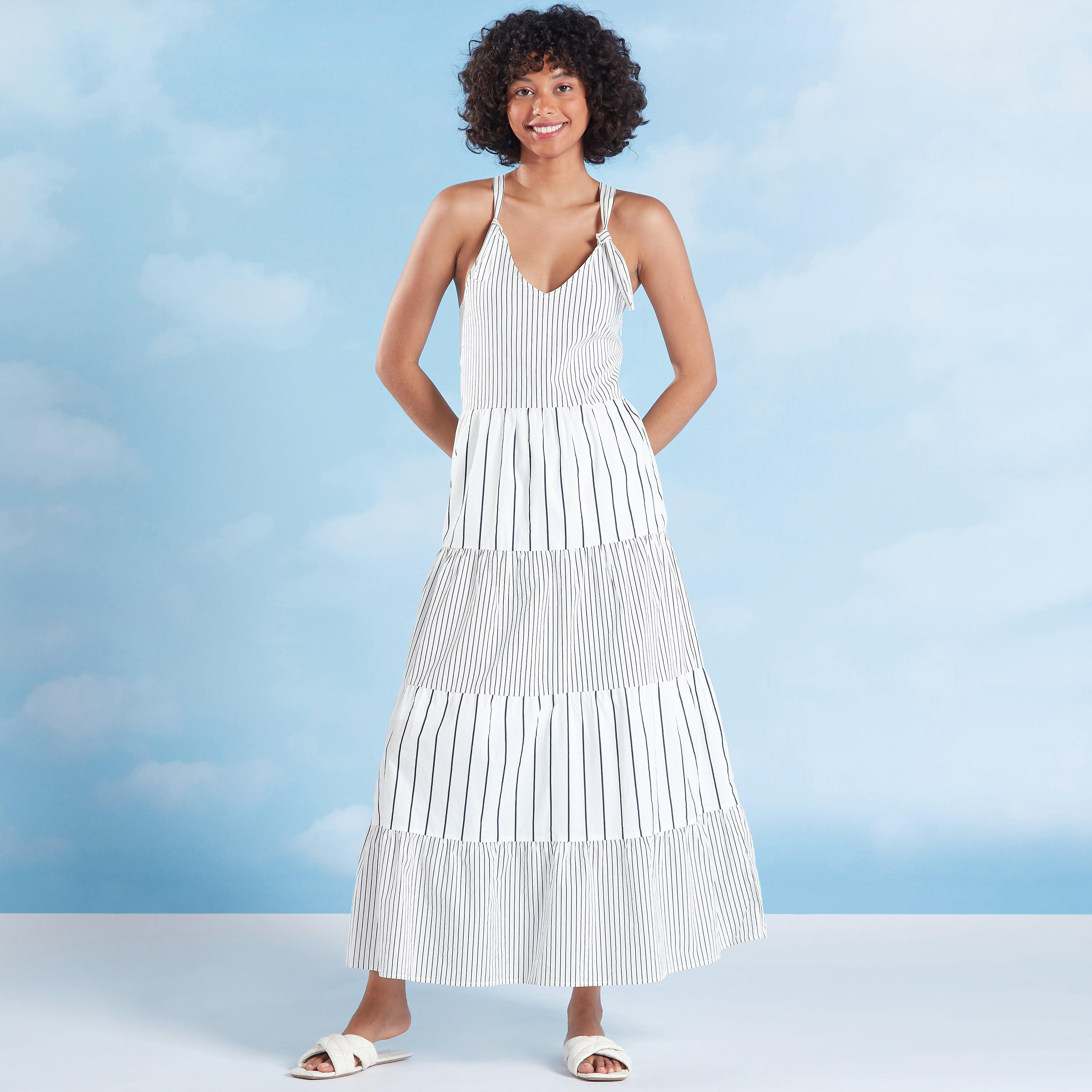 فستان إيه لاين ميدي مقلّم بياقة V وأربطة-women-clothing-dresses-image-1