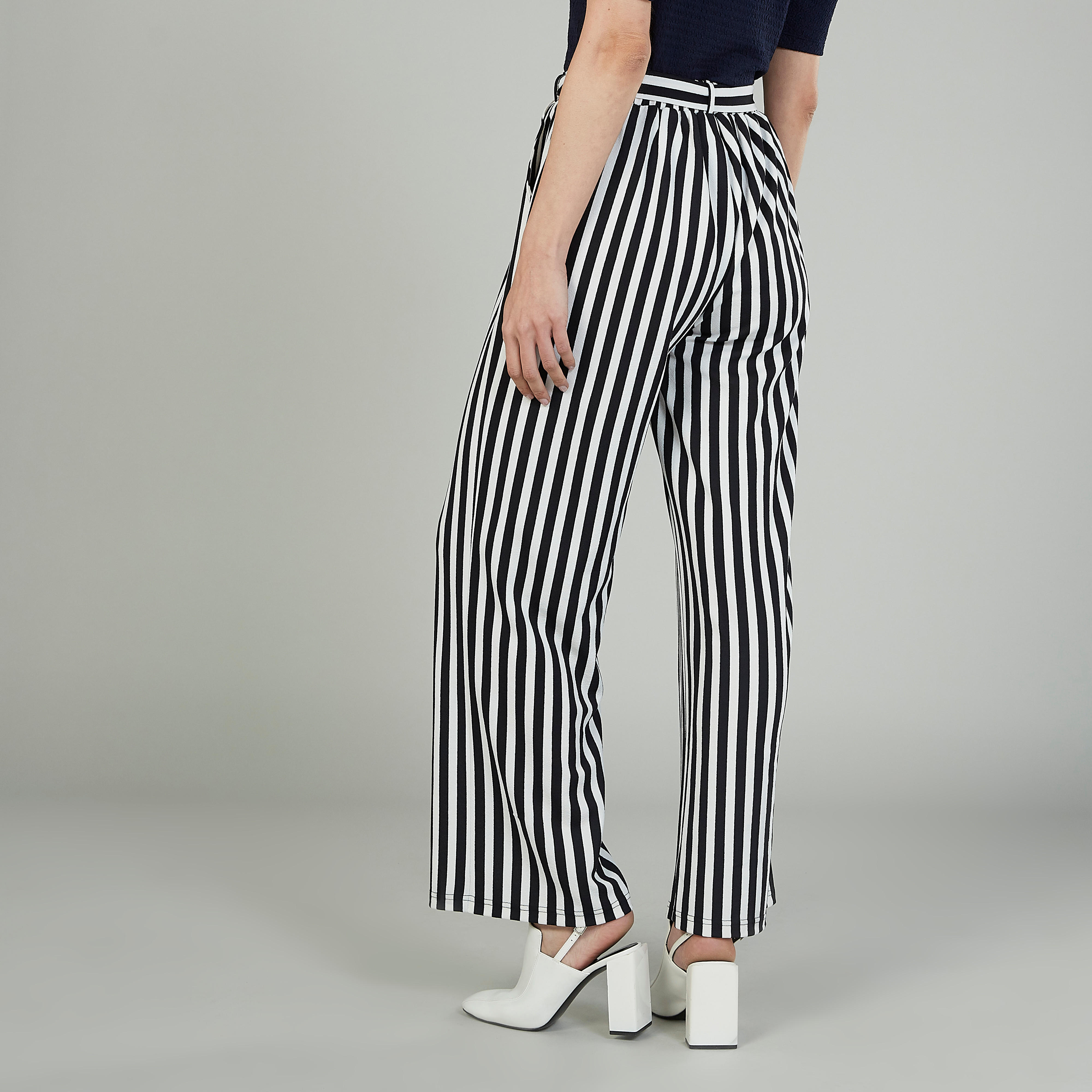 بنطلون بالازو طويل مقلّم بخصر مرتفع وأربطة وجيوب-women-clothing-bottoms-trousers-image-5