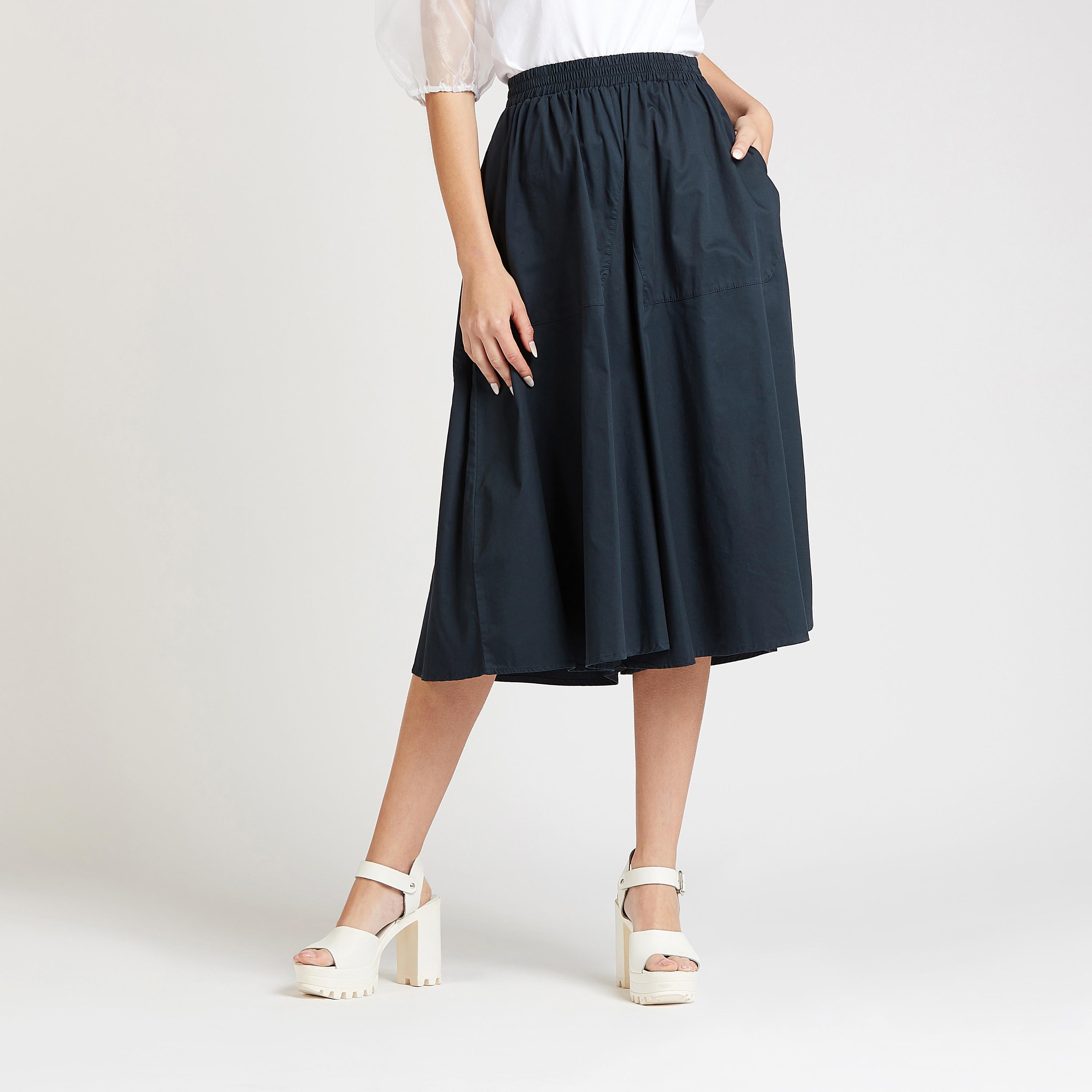 بنطلون بوبلين سادة واسع السّاقين بتفاصيل جيوب وخصر مطّاطي-women-clothing-bottoms-trousers-image-5