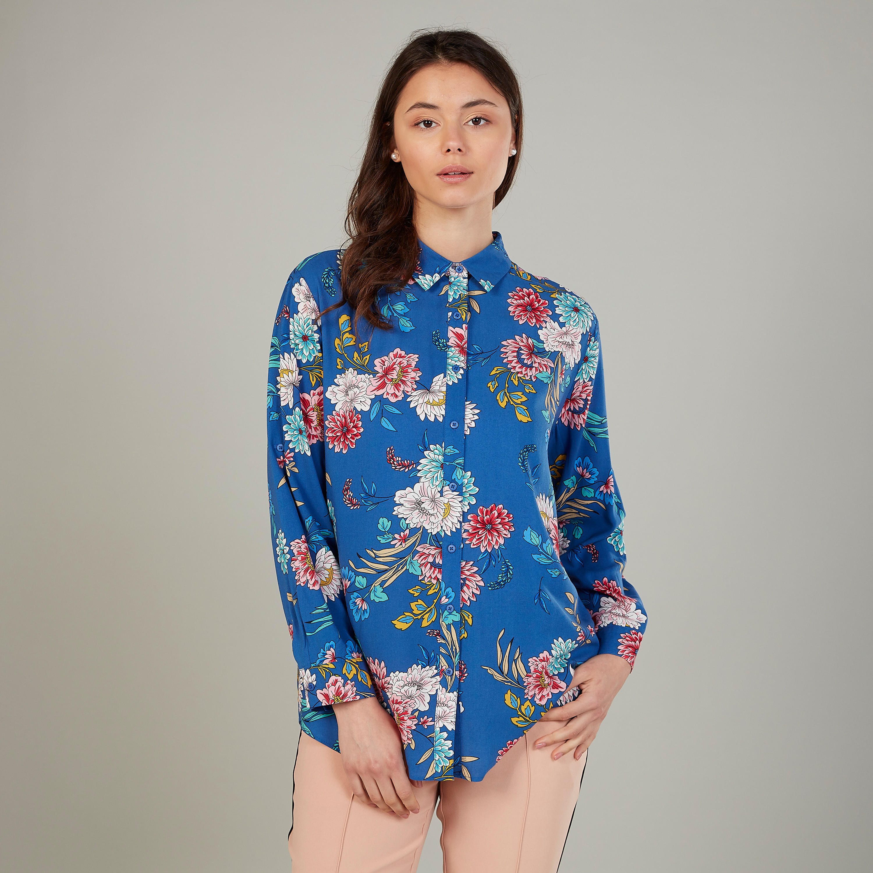 بلوزة بياقة عاديّة وأكمام طويلة وطبعات زهرية-women-clothing-shirtsandblouses-blouses-image-1