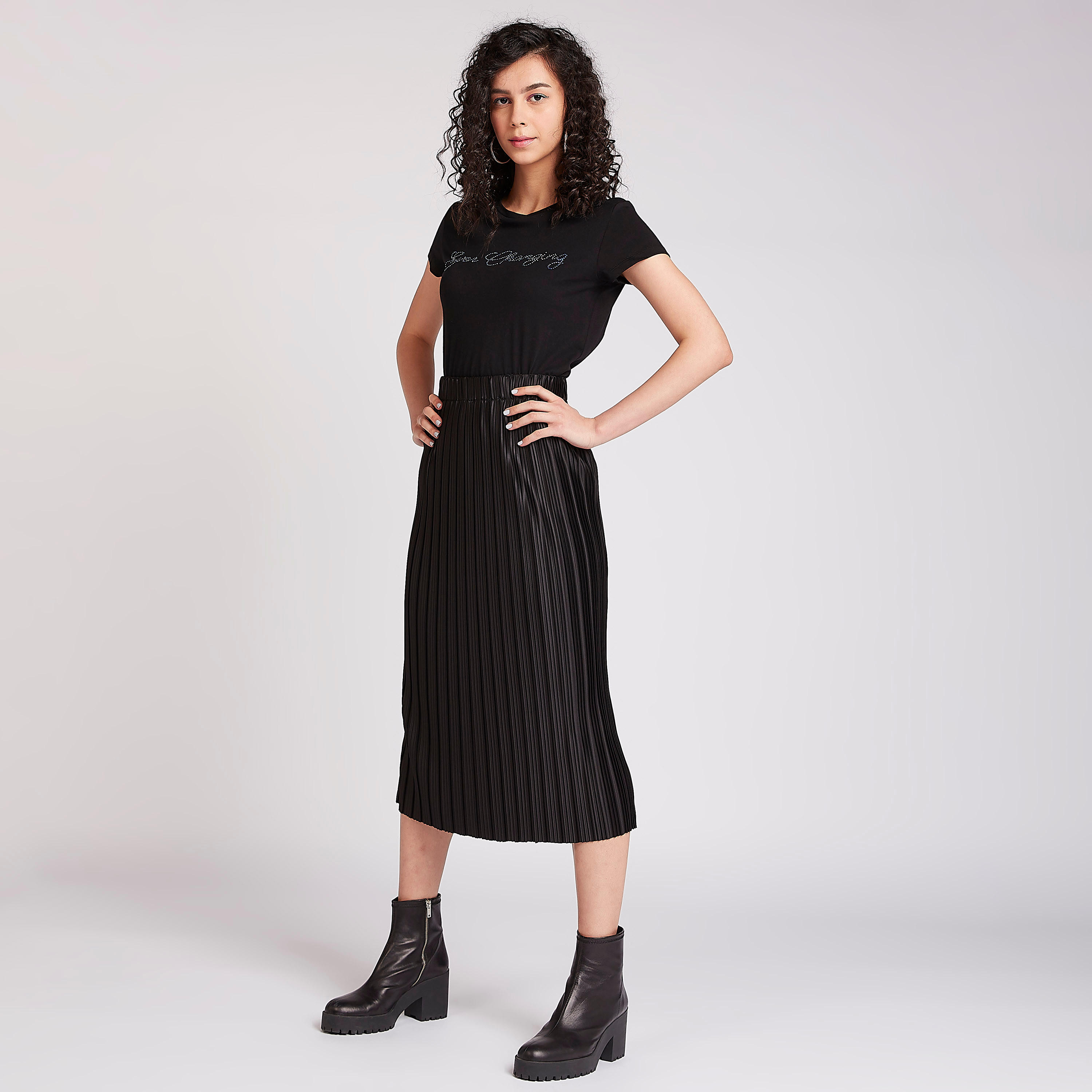 تنورة ميدي إيه لاين بخصر مطّاطي وكشكش-women-clothing-bottoms-skirts-image-2