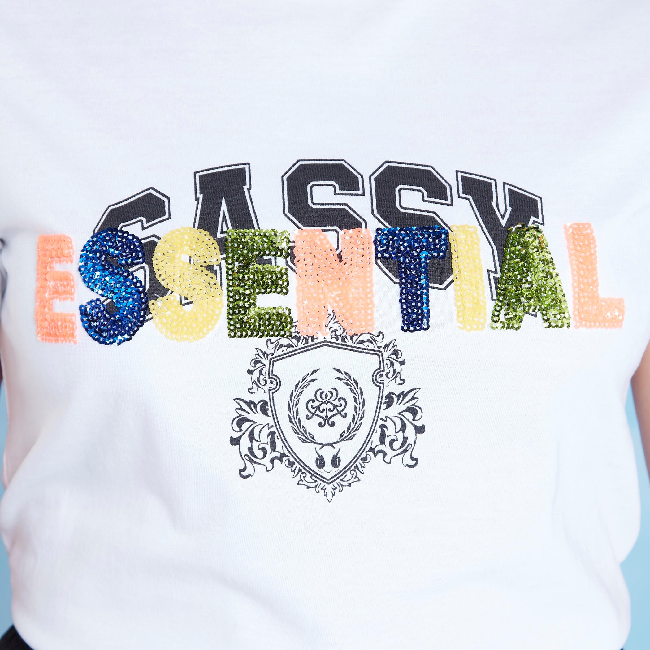 تيشيرت بياقة ضيّقة وأكمام قصيرة وتفاصيل ترتر-women-clothing-tshirts-image-3