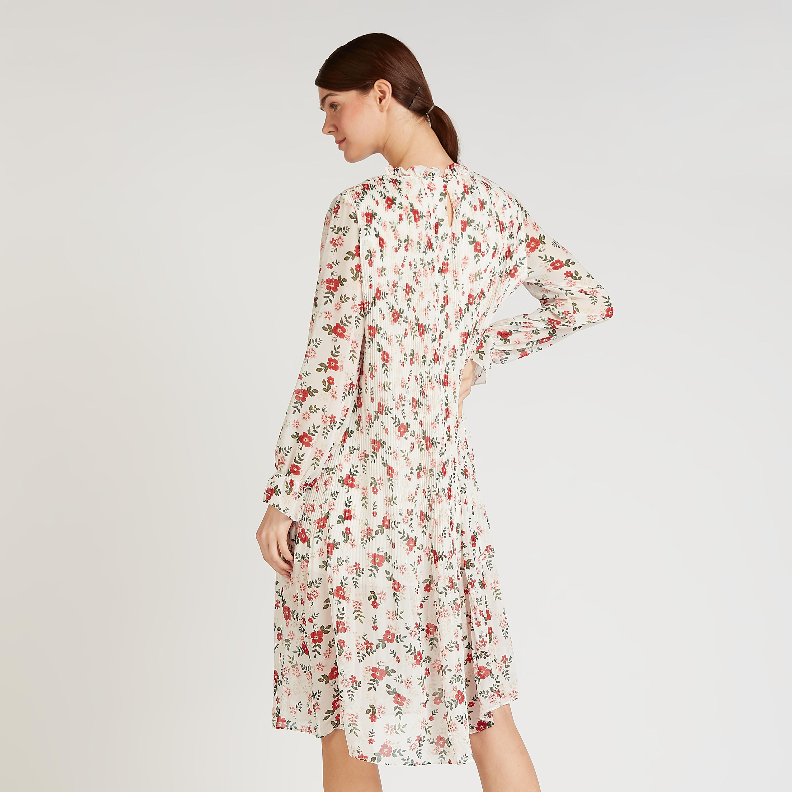فستان إيه لاين متوسط الطول بأكمام منتفخة وتفاصيل كشكش وطبعات-women-clothing-dresses-image-4