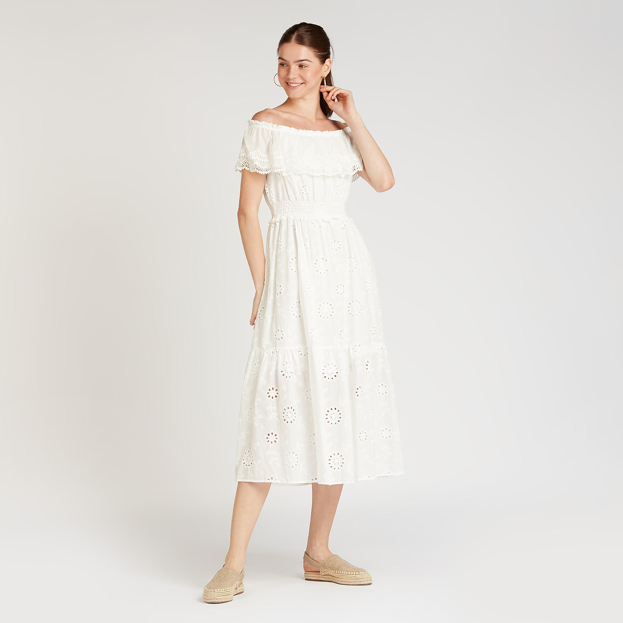 فستان إيه لاين ميدي بارز الملمس بأكتاف مكشوفة و بتفاصيل شيفلي-women-clothing-dresses-image-2