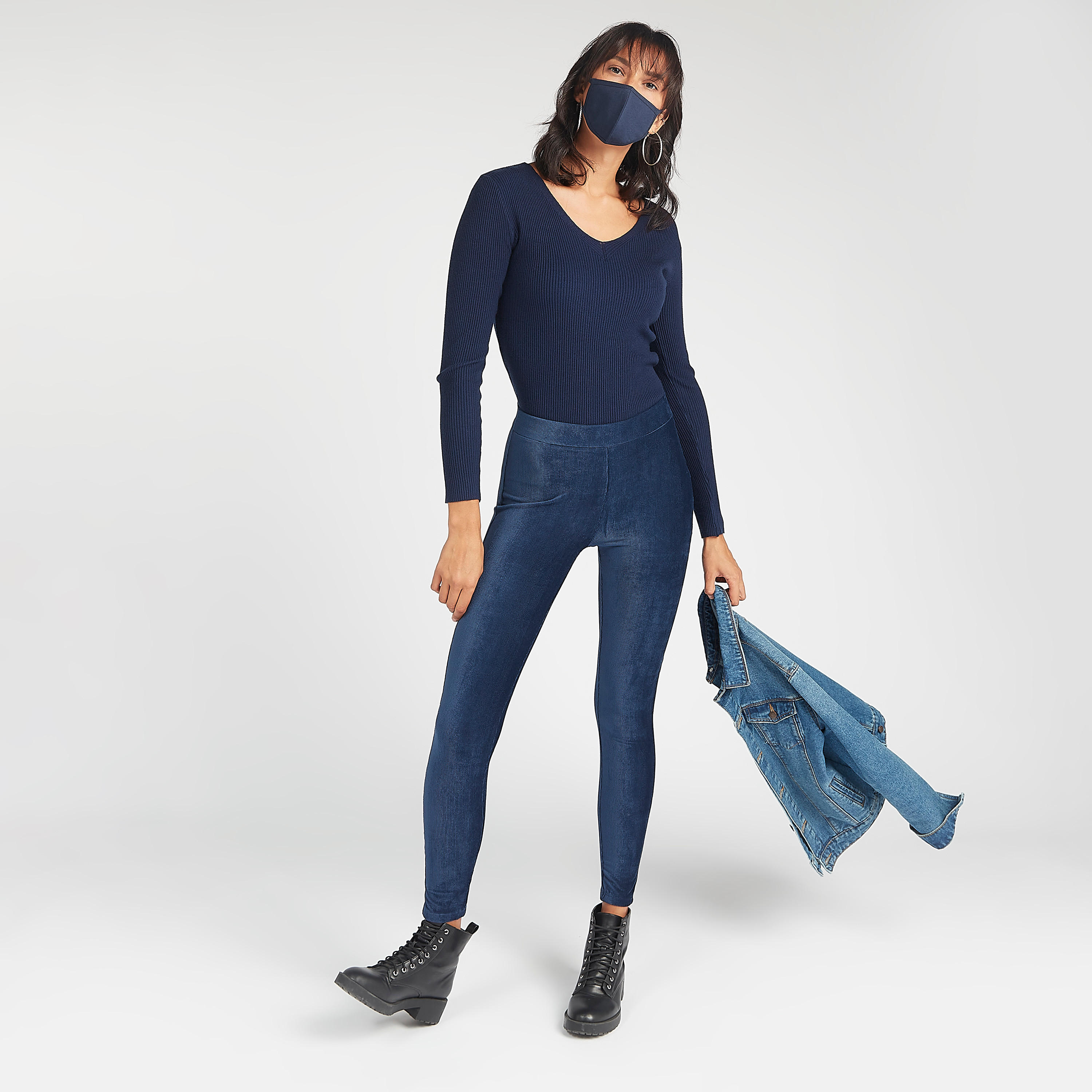 كنزة بارزة الملمس بياقة V وأكمام طويلة من تو إكستريمز-women-clothing-cardigansandjumpers-jumpers-image-2