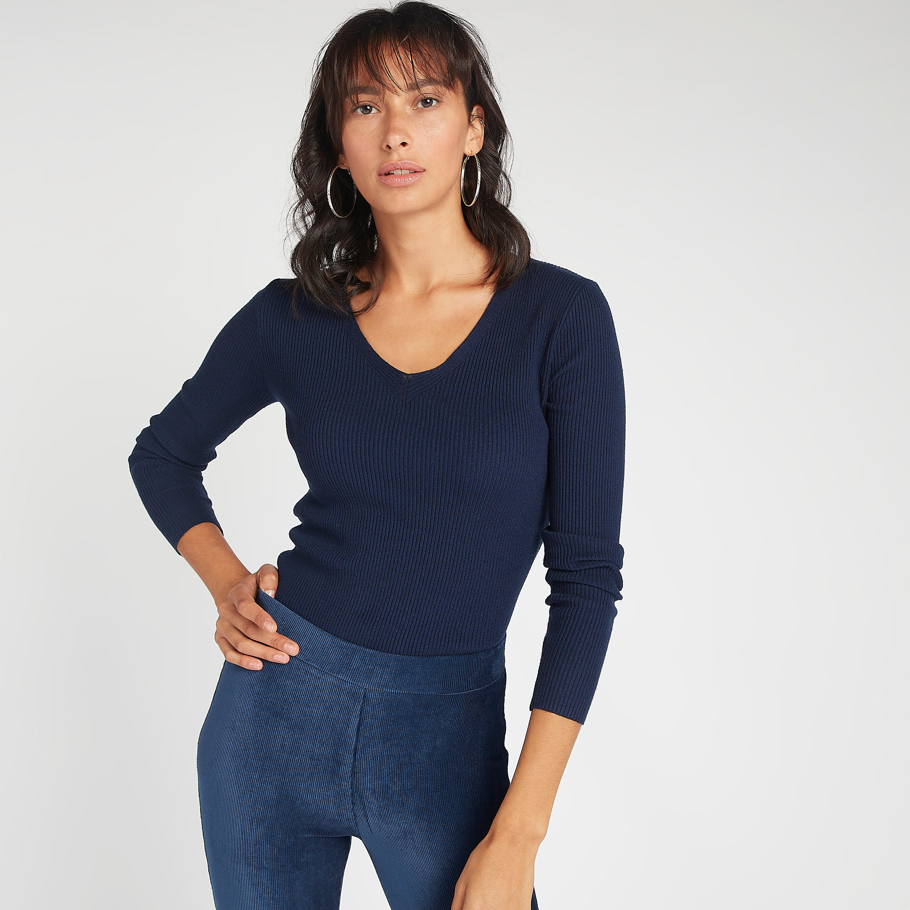 كنزة بارزة الملمس بياقة V وأكمام طويلة من تو إكستريمز-women-clothing-cardigansandjumpers-jumpers-image-5
