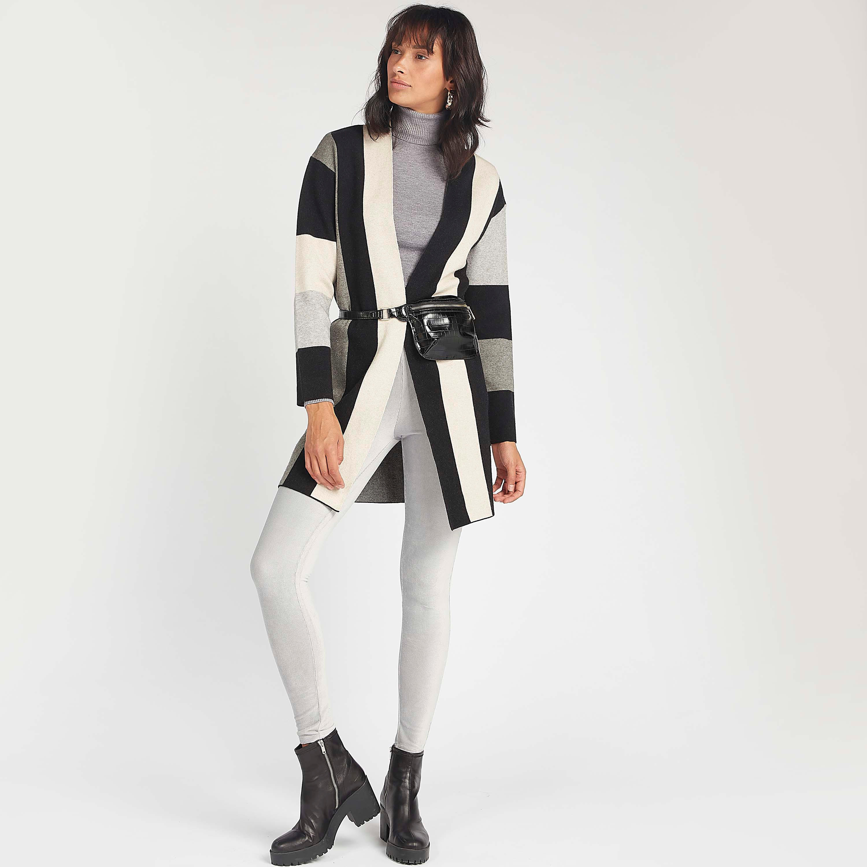 كارديجان طويل بقوالب ملوّنة وياقة منسدلة وأكمام طويلة من تو إكستريمز-women-winterwear-cardigansandjumpers-cardigans-image-2
