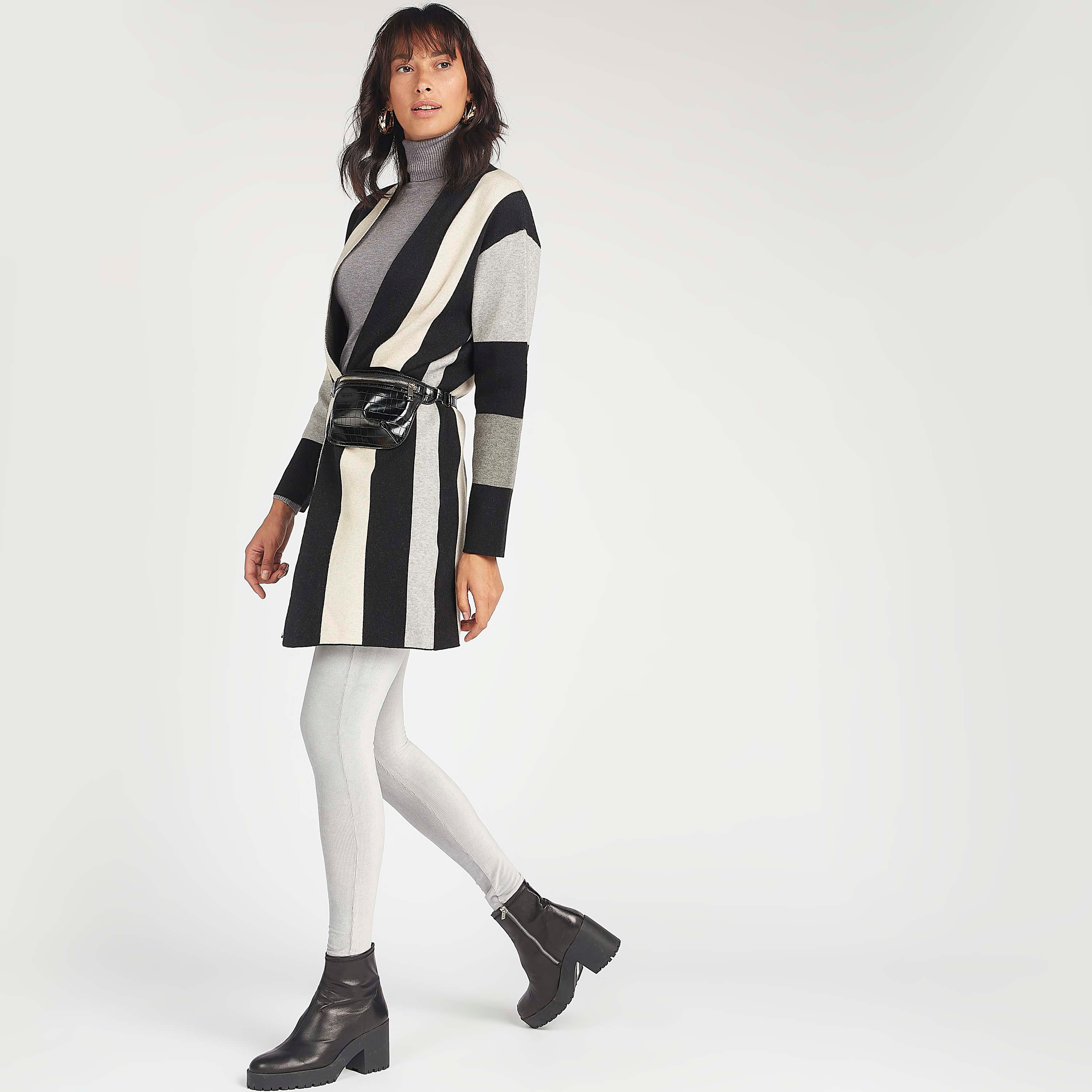 كارديجان طويل بقوالب ملوّنة وياقة منسدلة وأكمام طويلة من تو إكستريمز-women-winterwear-cardigansandjumpers-cardigans-image-7