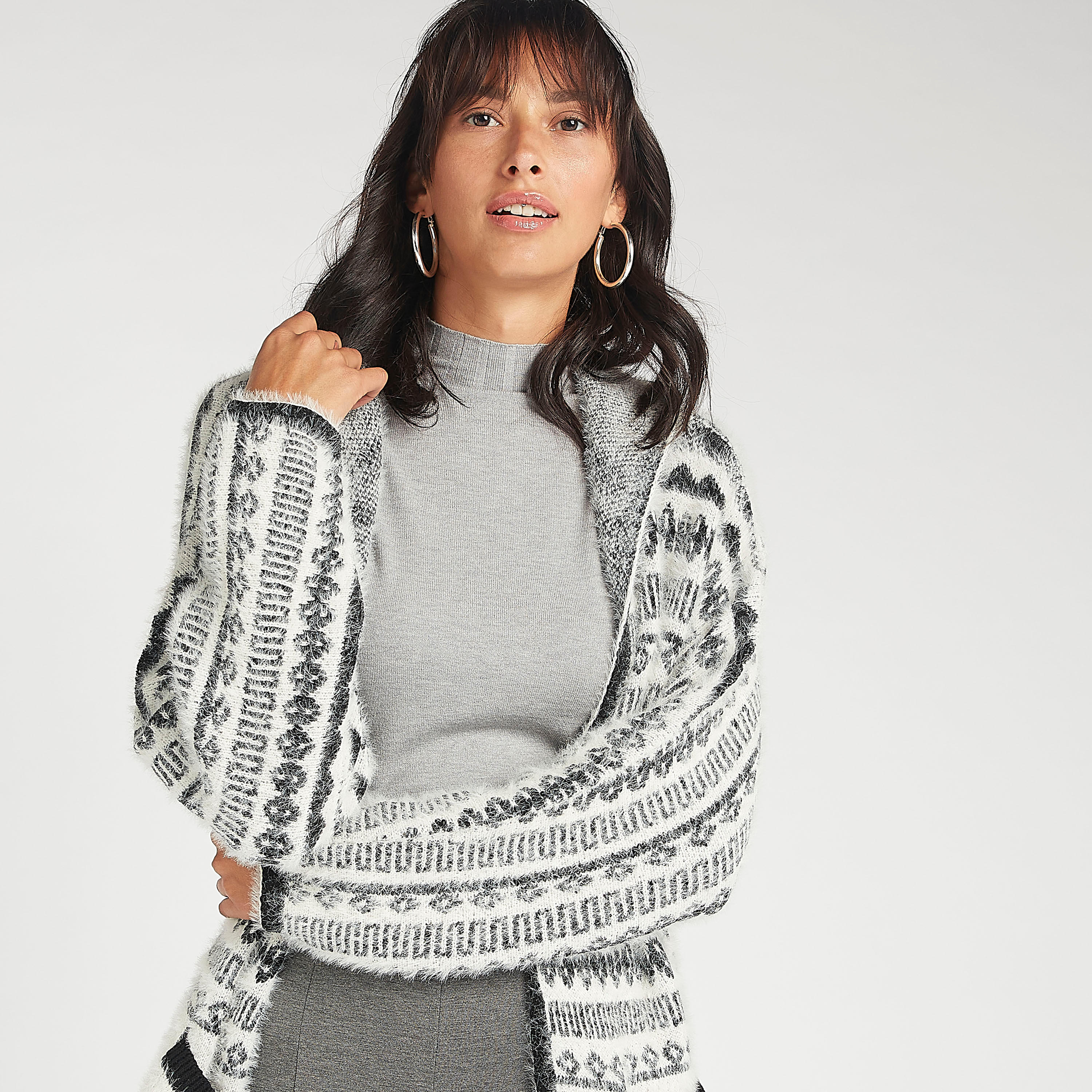 كارديجن طويل بارز الملمس بأكمام طويلة وقبعة-women-winterwear-cardigansandjumpers-cardigans-image-5
