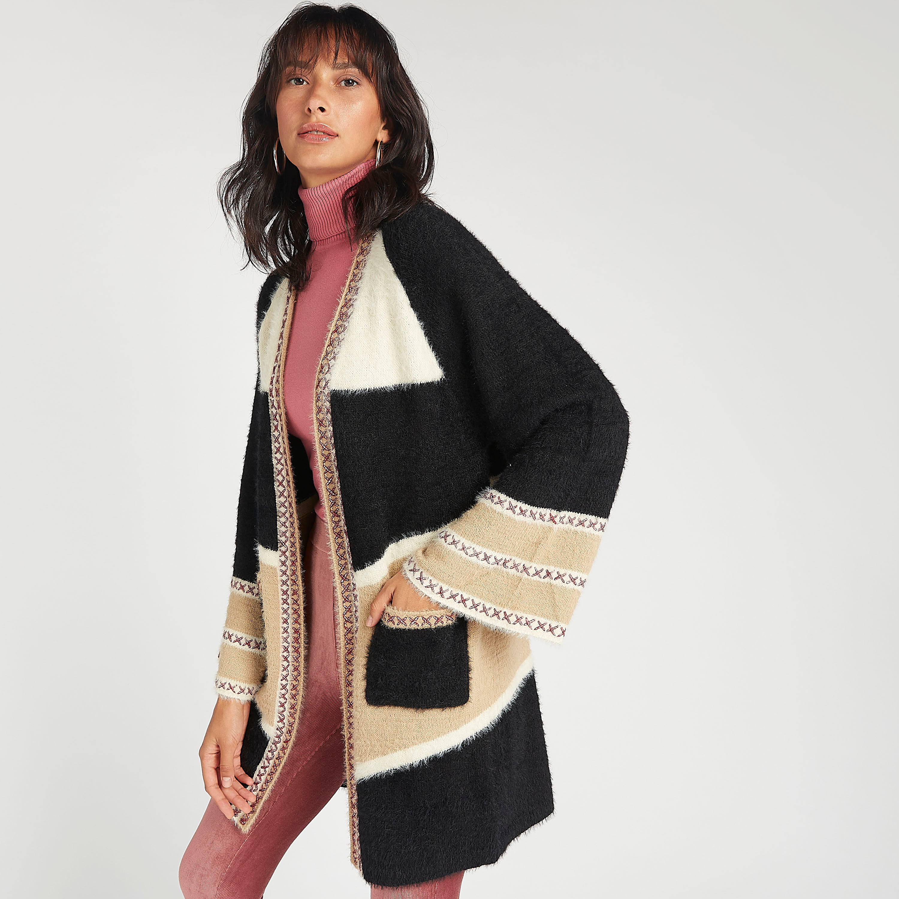 كارديجان طويل بارز الملمس بأكمام واسعة و ياقة منسدلة-women-winterwear-cardigansandjumpers-cardigans-image-7