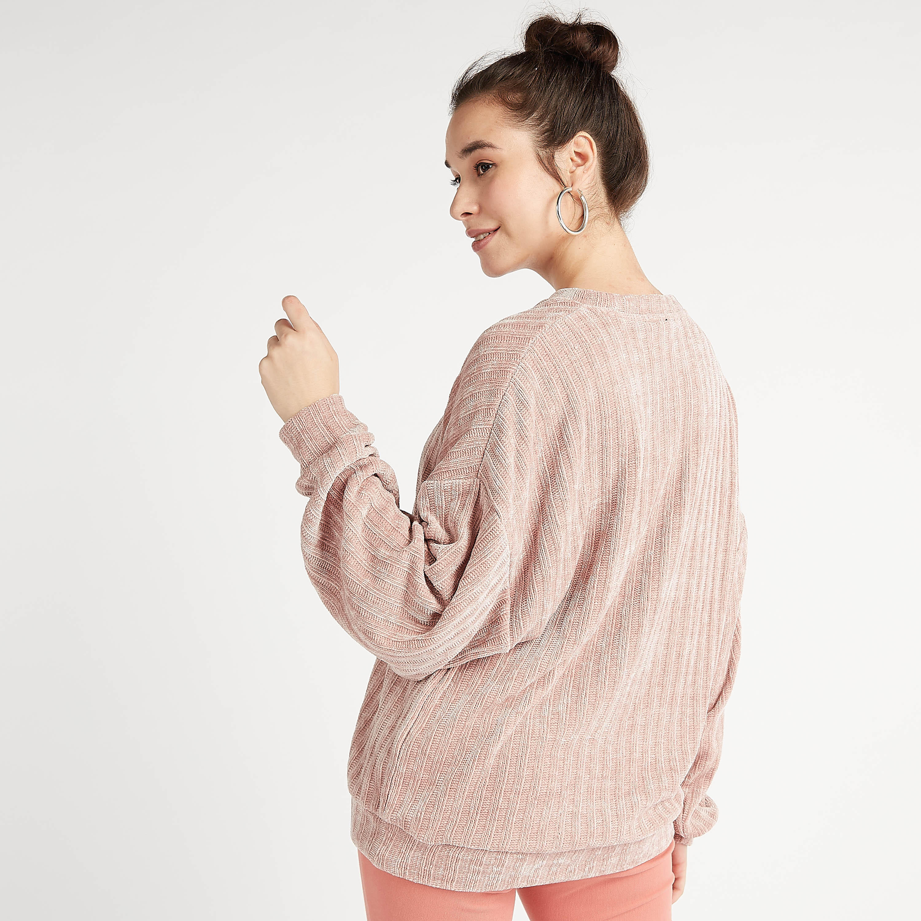 كنزة بارزة الملمس بياقة ضيّقة وأكمام طويلة من تو إكستريمز-women-clothing-cardigansandjumpers-jumpers-image-4