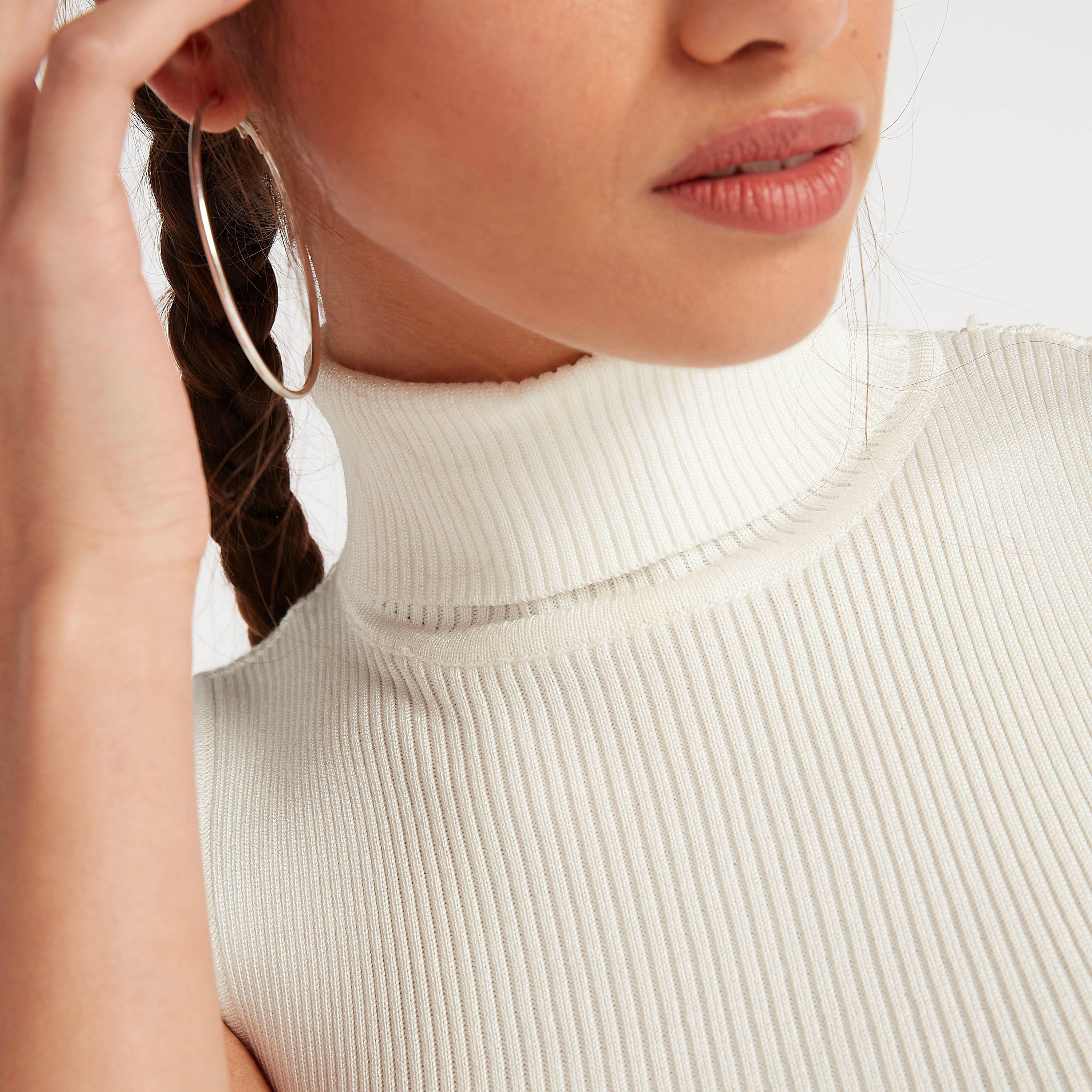 بلوزة بارزة الملمس بياقة عالية من تو إكستريمز-women-clothing-shirtsandblouses-blouses-image-3