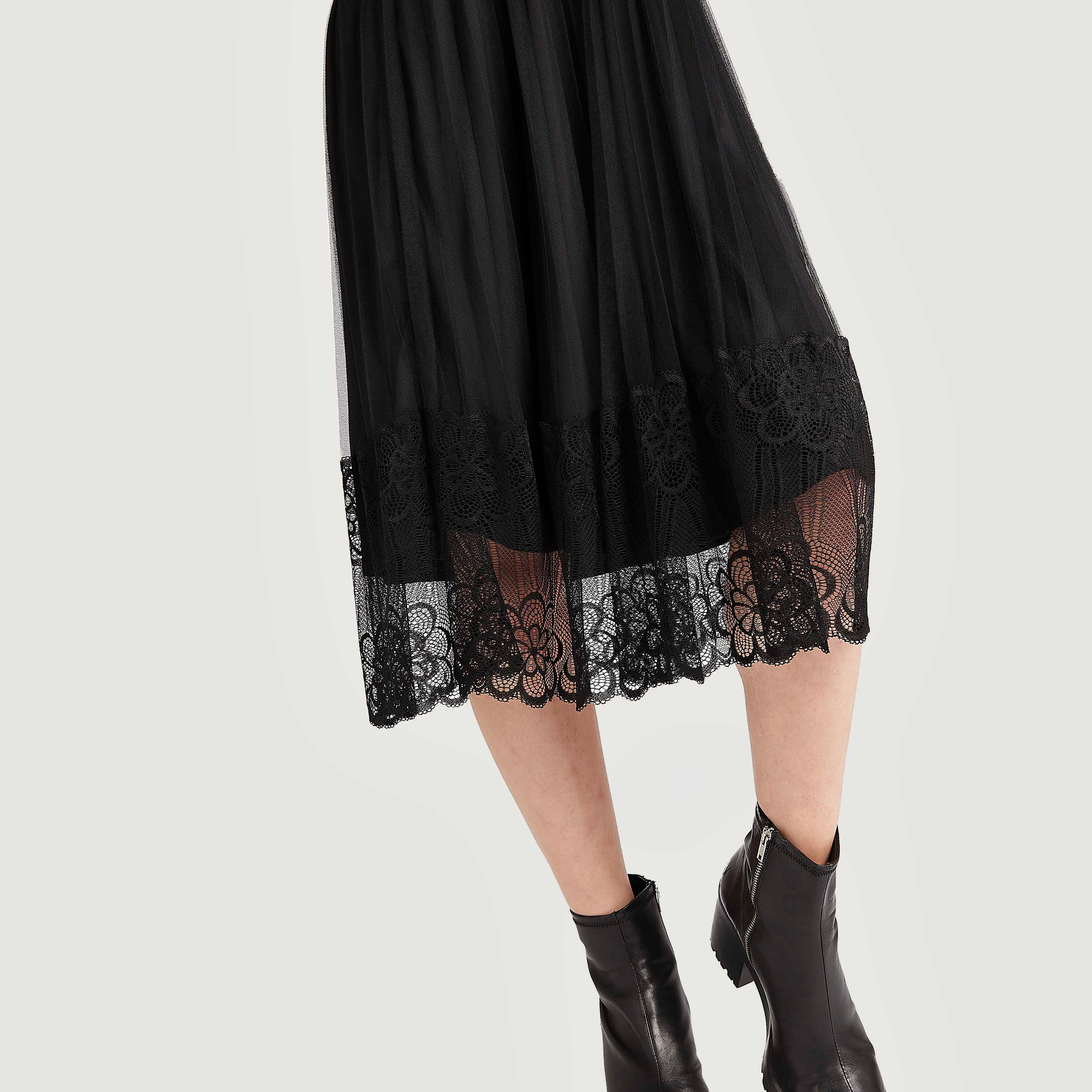 فستان إيه لاين ميدي بأطراف دانتيل وأكمام طويلة وياقة مستديرة من تو إكستريمز-women-clothing-dresses-image-3