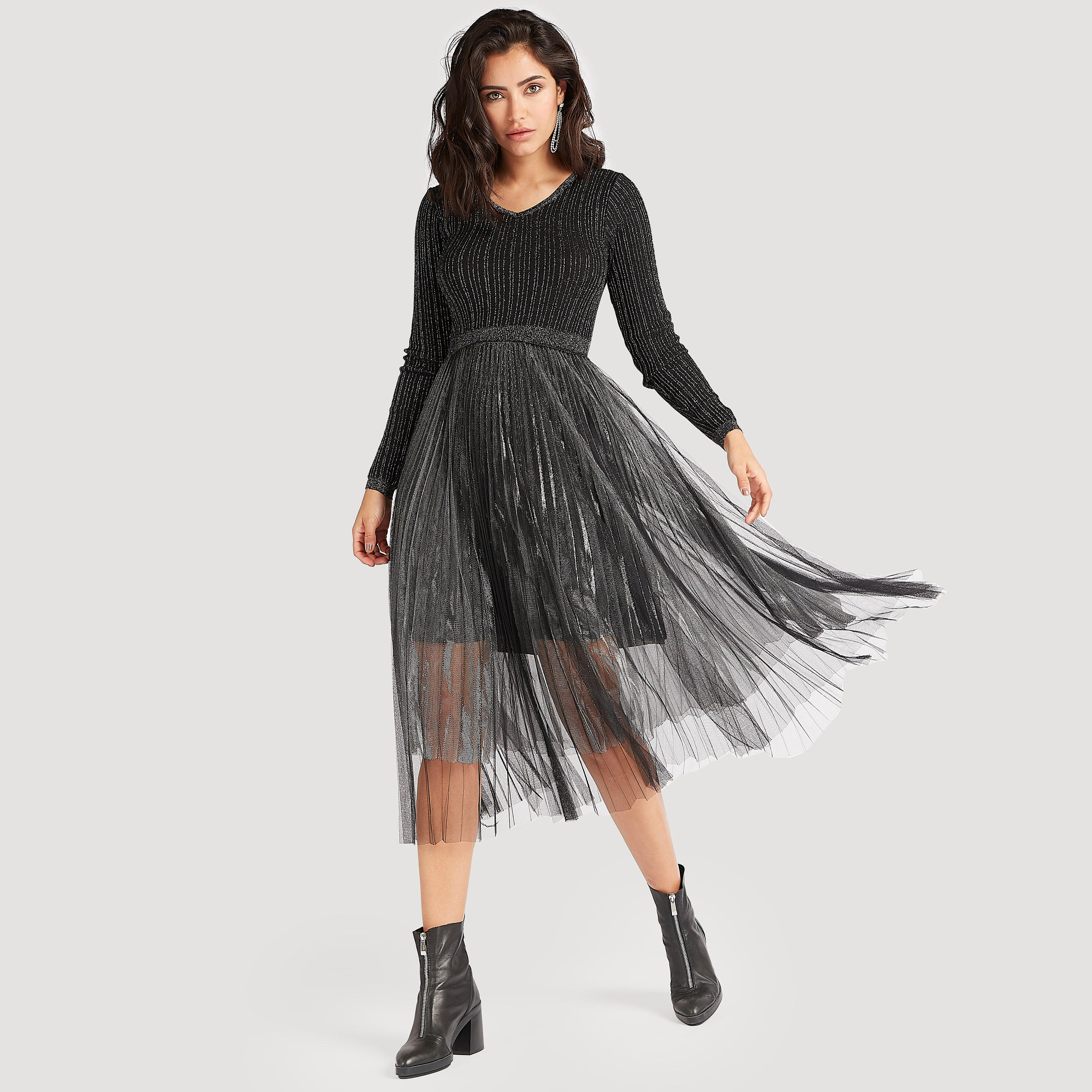 فستان إيه لاين بارز الملمس بياقة v وأكمام طويلة من تو إكستريمز-women-clothing-dresses-image-2