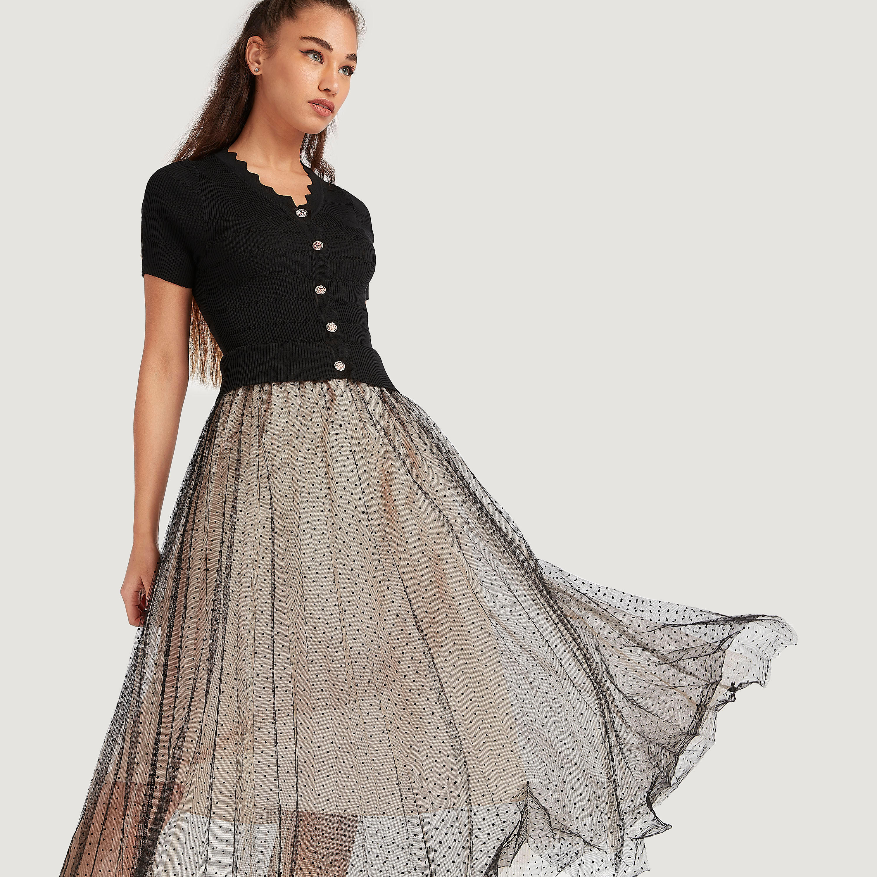 فستان ميدي بارز الملمس بأكمام قصيرة وياقة صدفية من تو إكستريمز-women-clothing-dresses-image-5
