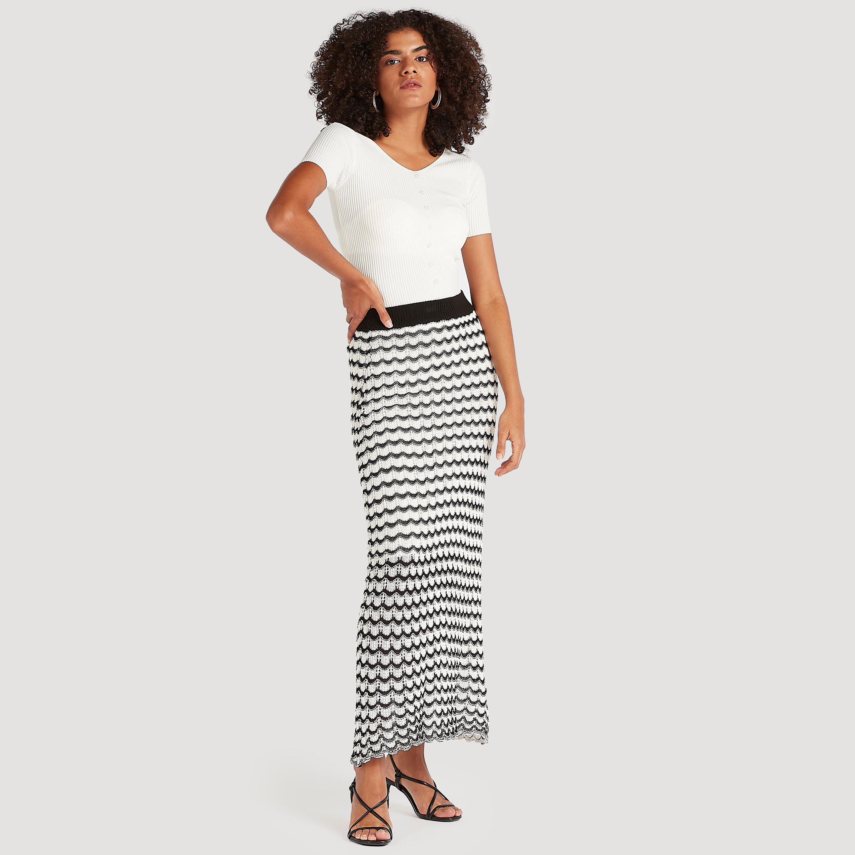 تنورة طويلة إيه لاين بارزة الملمس بخصر مطّاطي من توإكستريمز-women-clothing-bottoms-skirts-image-2