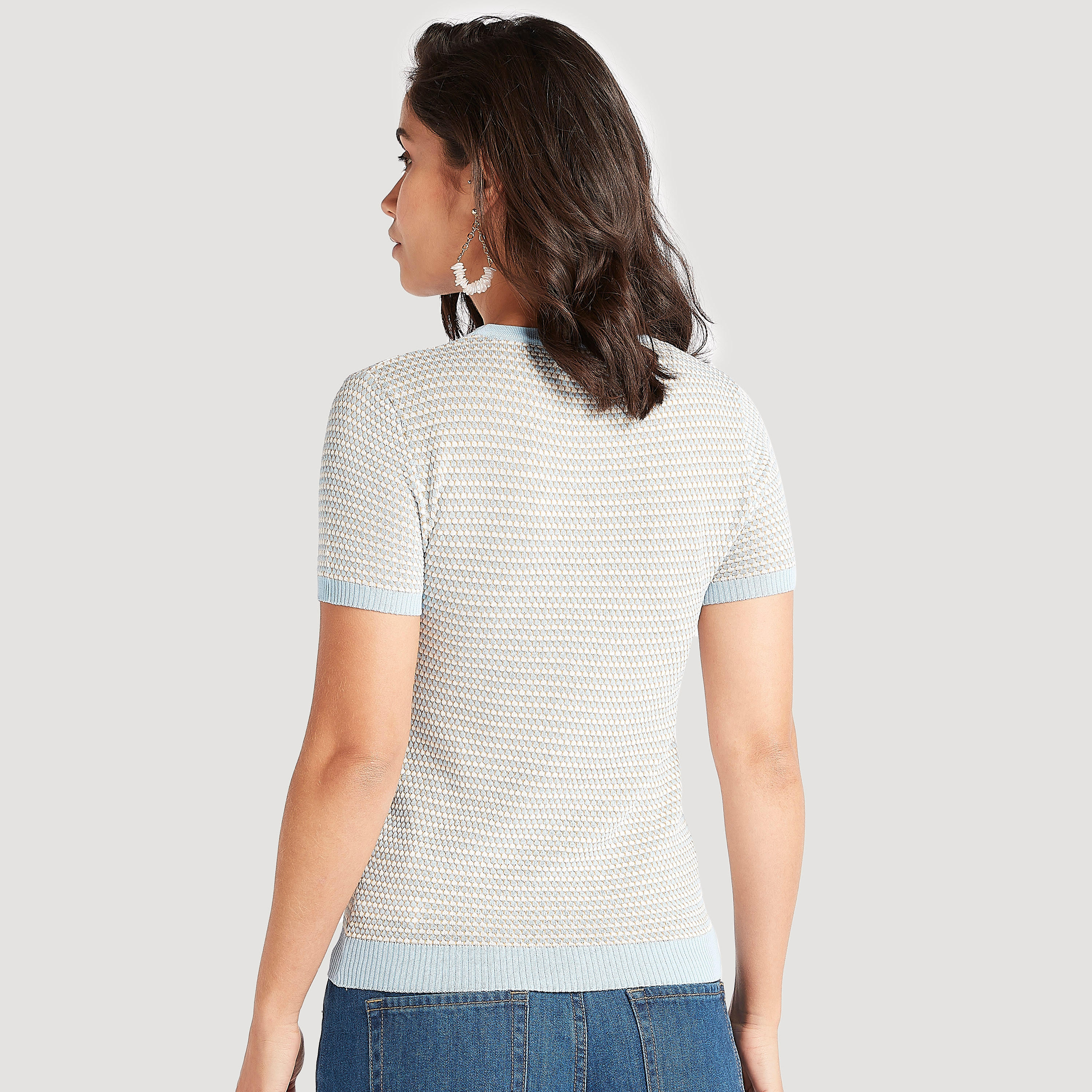 بلوزة بارزة الملمس بياقة ضيقة وأكمام قصيرة من تو إكستريمز-women-clothing-shirtsandblouses-blouses-image-4