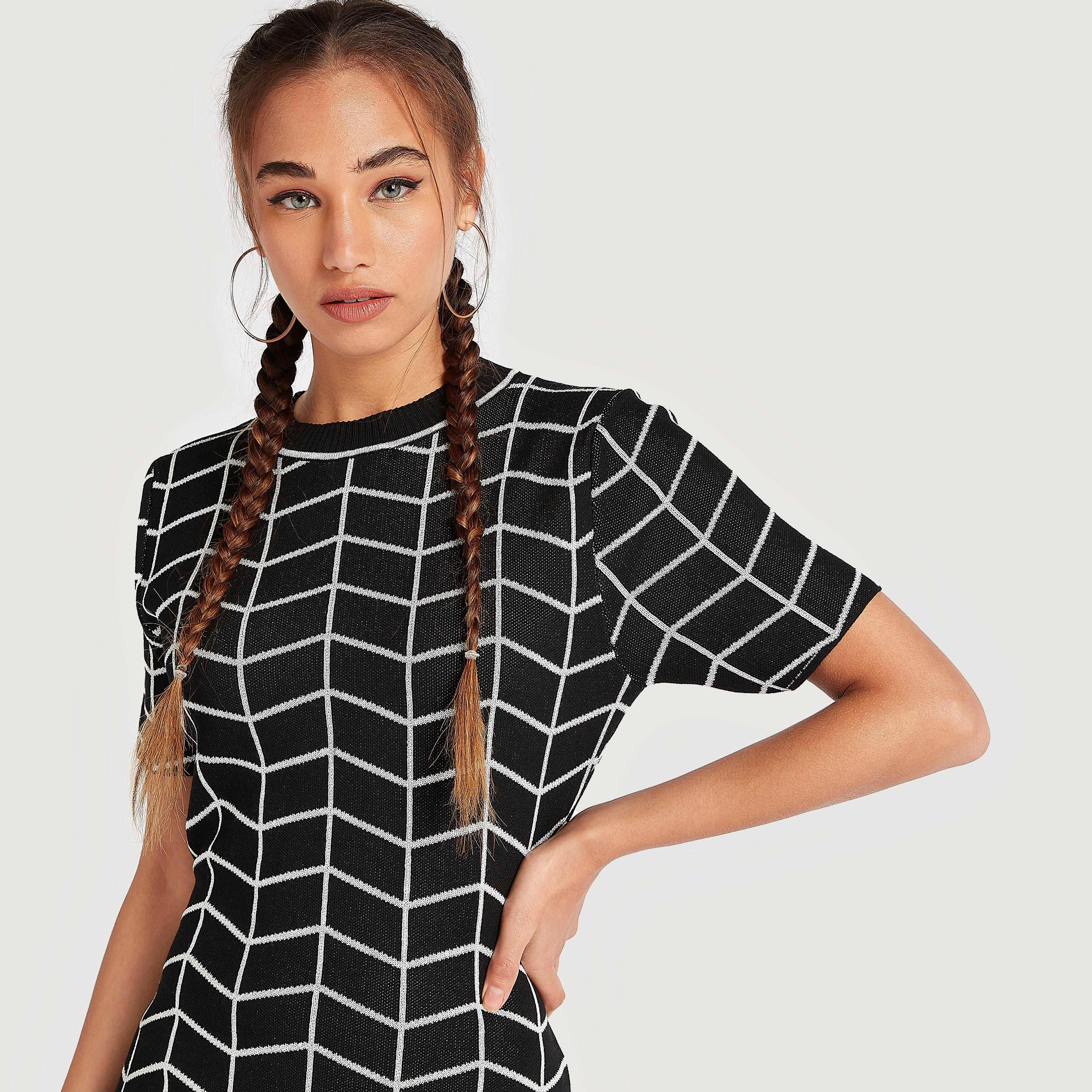 فستان واسع منسدل ميدي بطبعات وأكمام قصيرة من تو إكستريمز-women-clothing-dresses-image-3