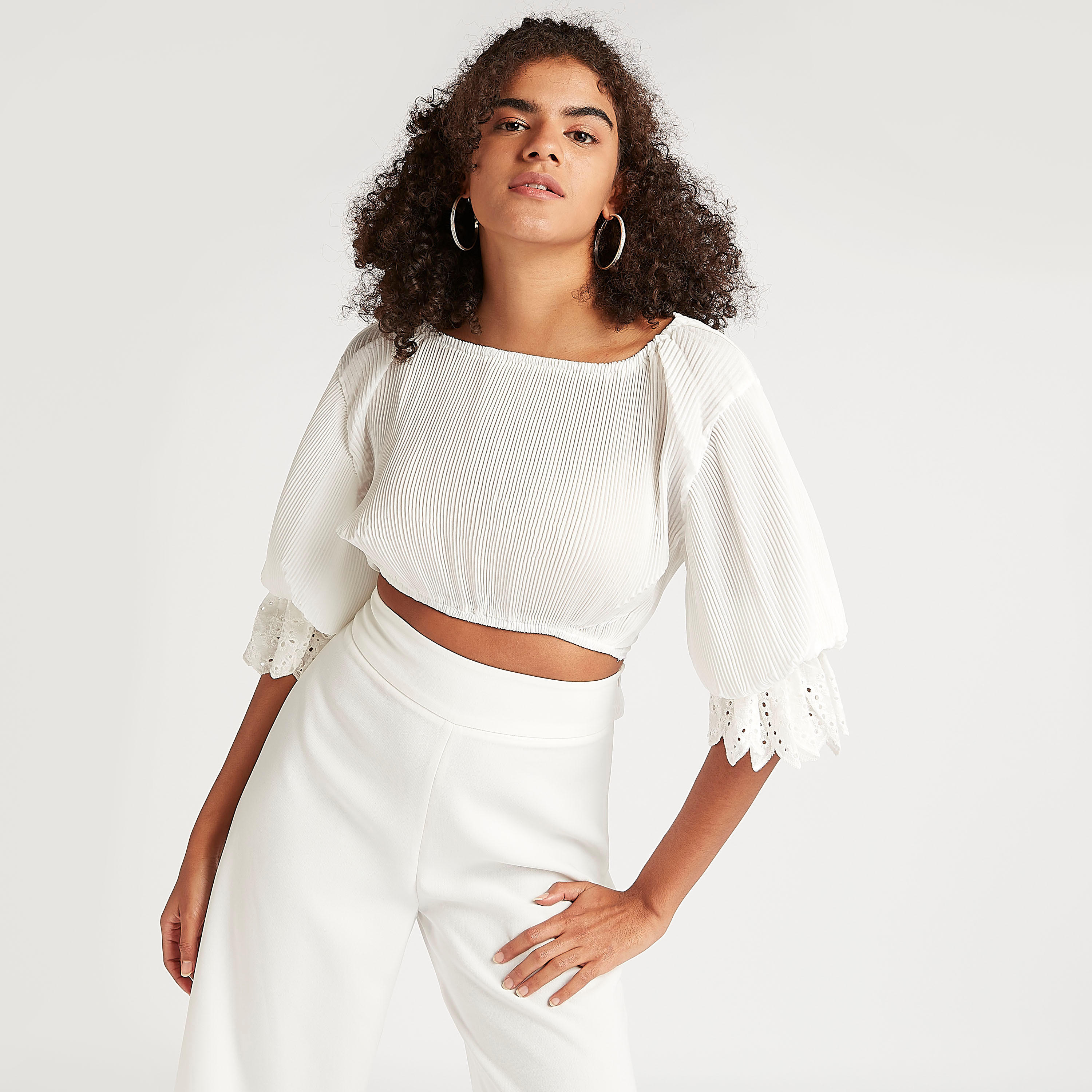 بلوزة قصيرة بارزة الملمس بياقة قارب وأربطة وأكمام 3/4 من تو إكستريمز-women-clothing-shirtsandblouses-blouses-image-7