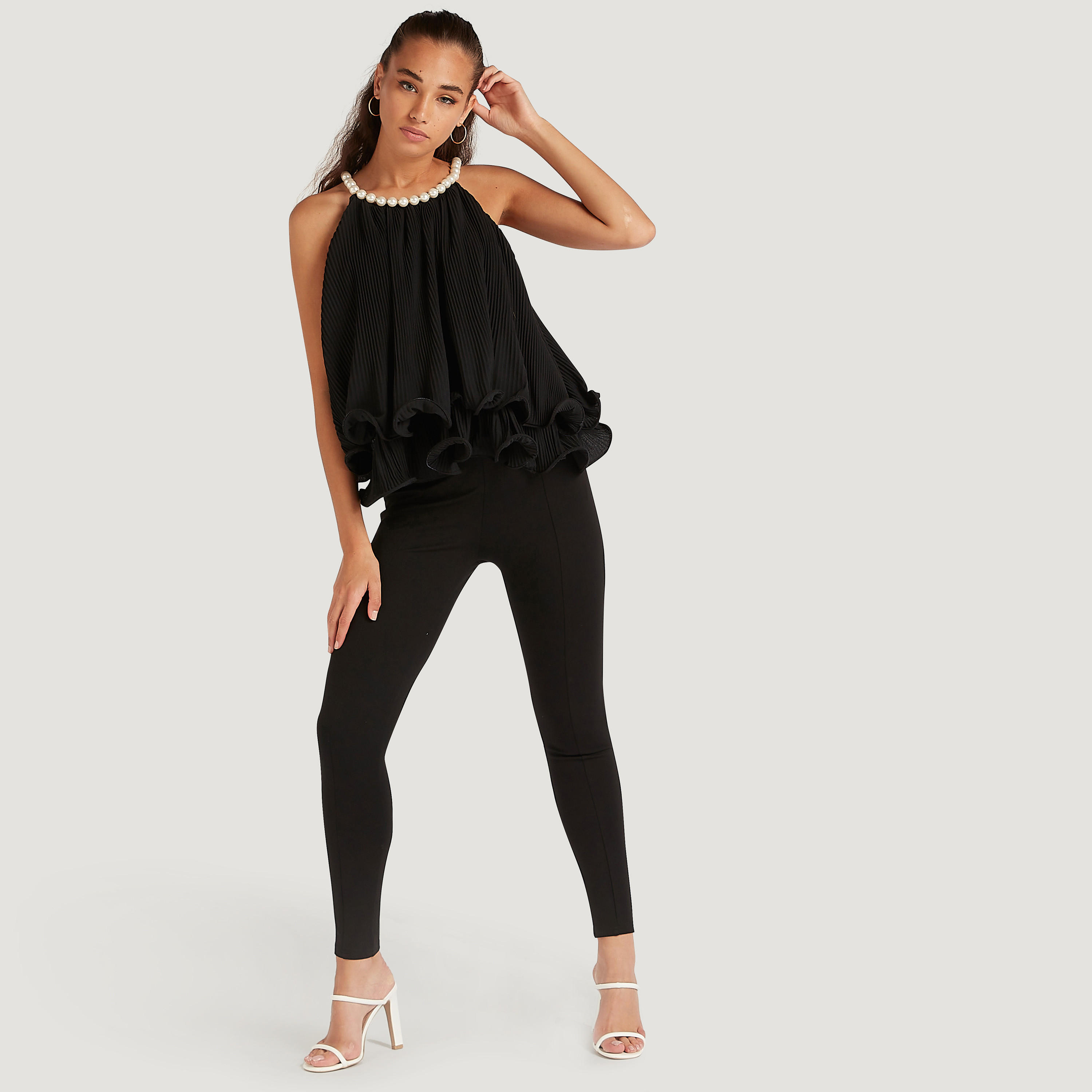 بلوزة مزيّنة باللّؤلؤ دون أكمام وبياقة عميقة من تو إكستريمز-women-clothing-shirtsandblouses-blouses-image-2