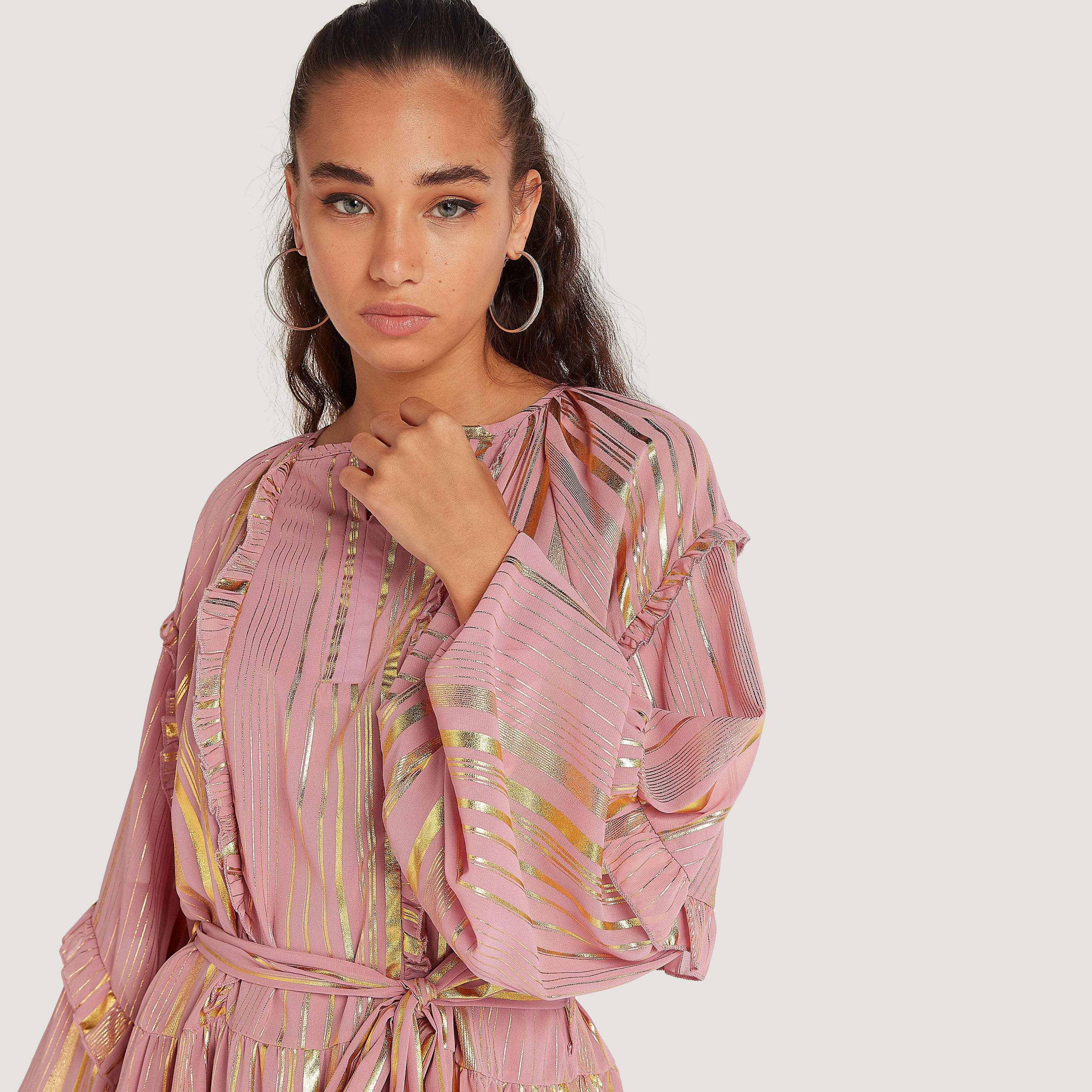 فستان إيه لاين ميدي مخطّط بأكمام طويلة وخصر برباط من تو إكستريمز-women-clothing-dresses-image-10
