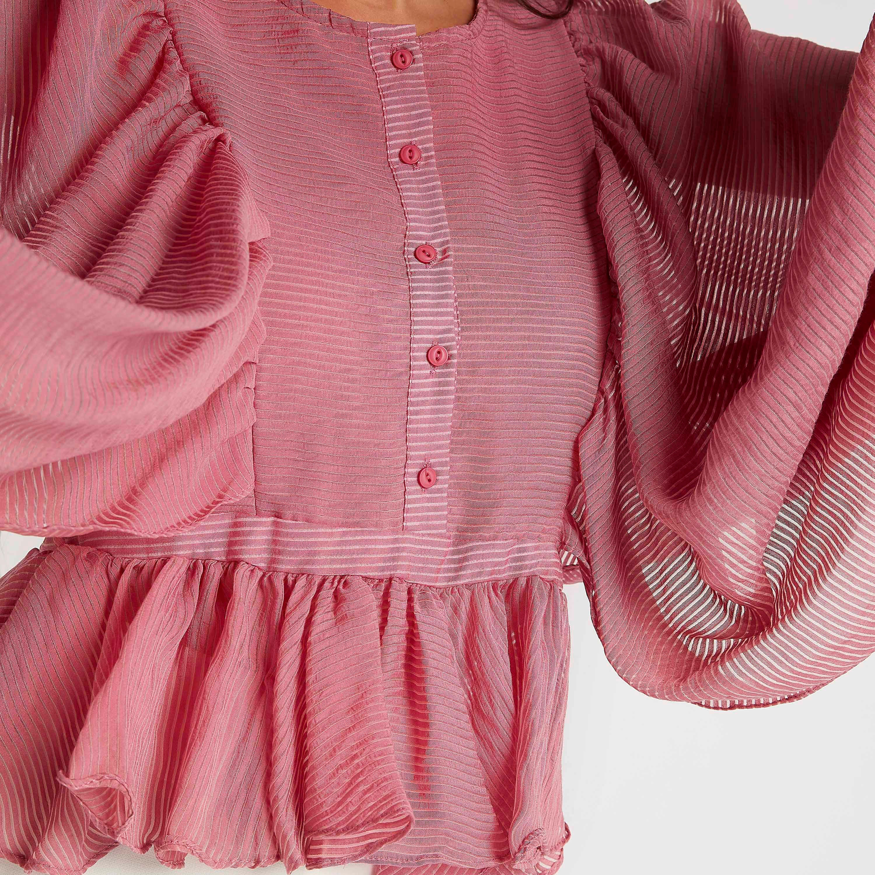 بلوزة مخطّطة بكشكشة من الخصر وأكمام منفوخة-women-clothing-shirtsandblouses-blouses-image-3